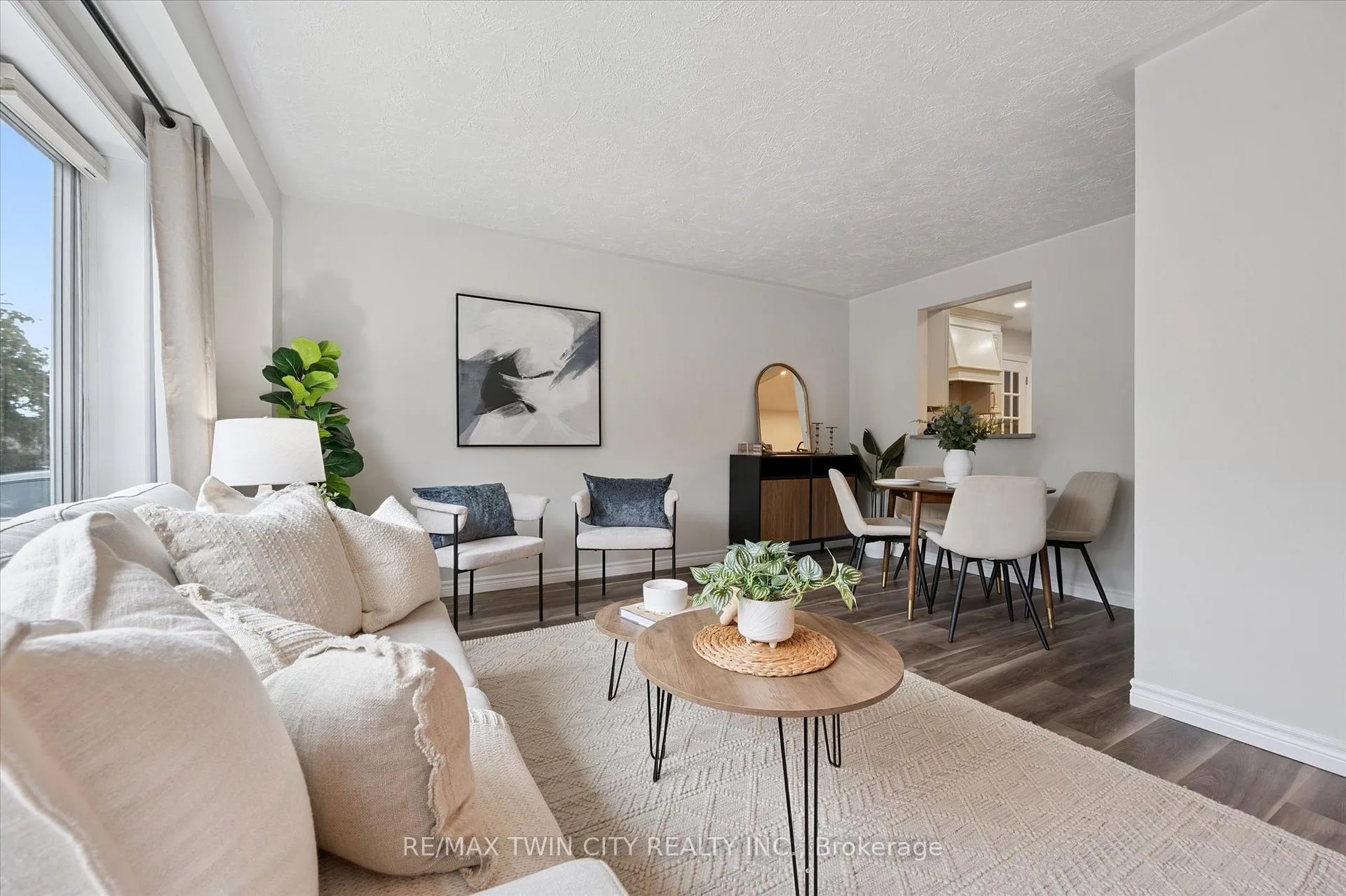 Photo 6 of 191 Silver Aspen Crescent, Kitchener — HOMEH