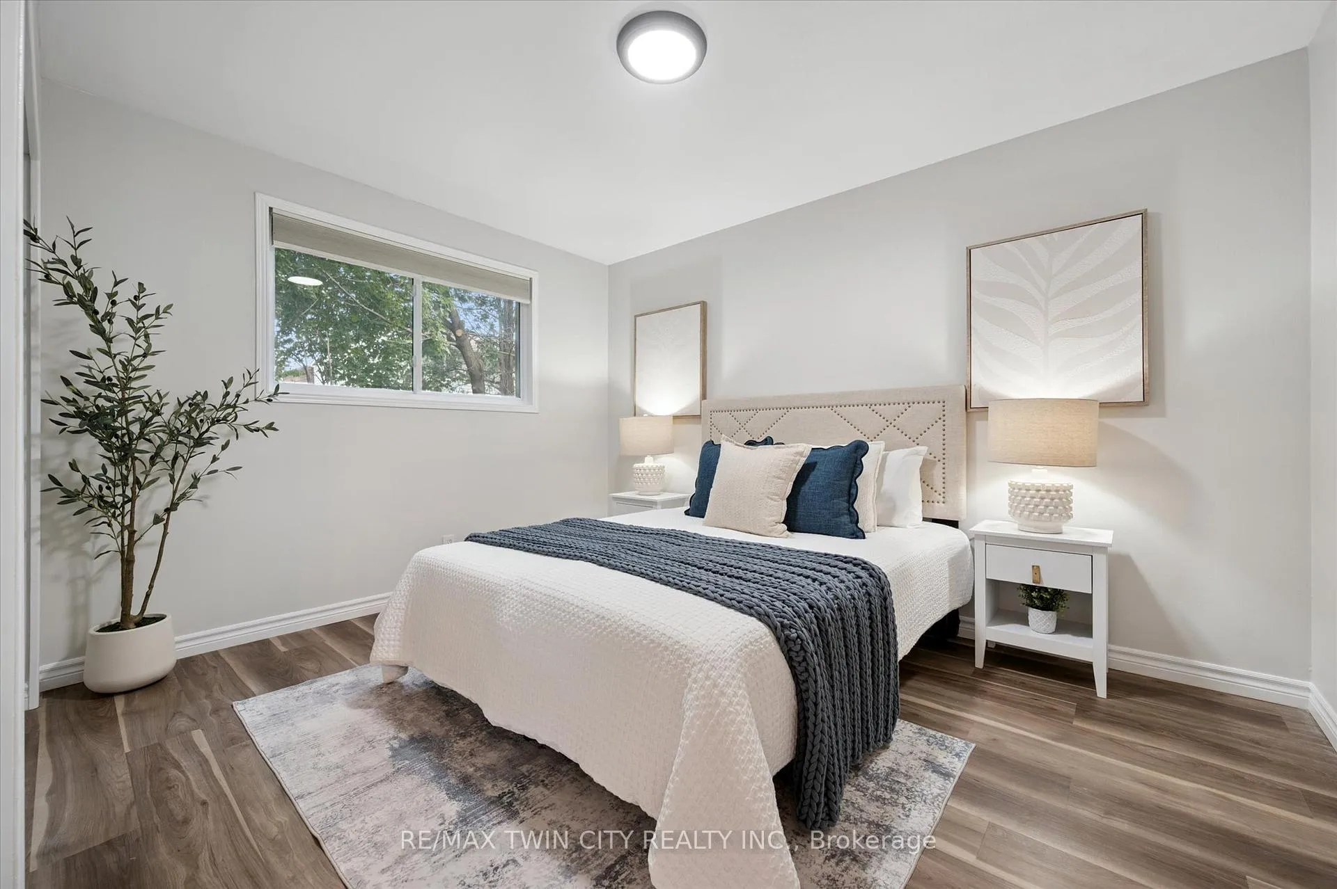 Photo 13 of 191 Silver Aspen Crescent, Kitchener — HOMEH