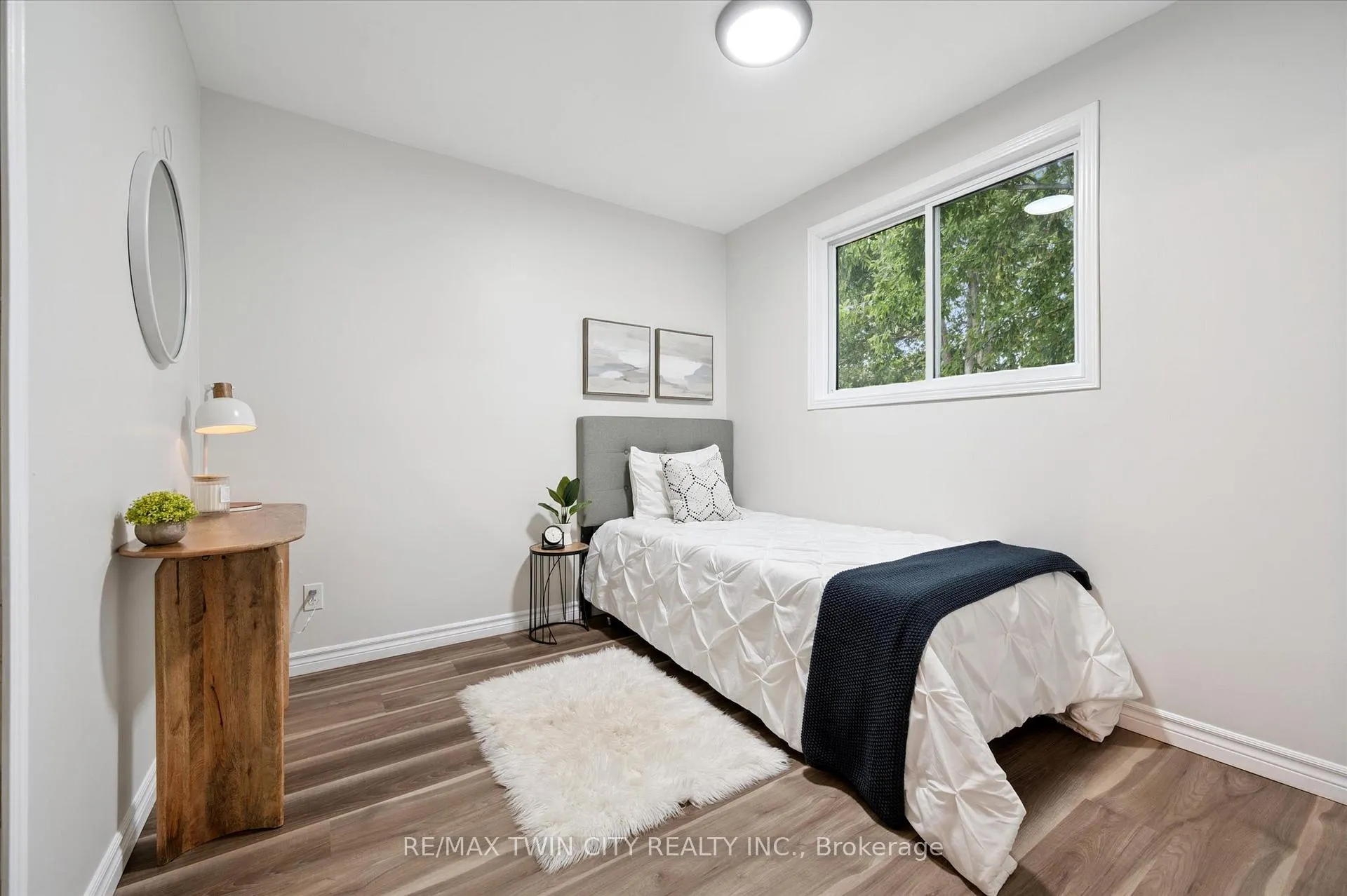 Photo 15 of 191 Silver Aspen Crescent, Kitchener — HOMEH