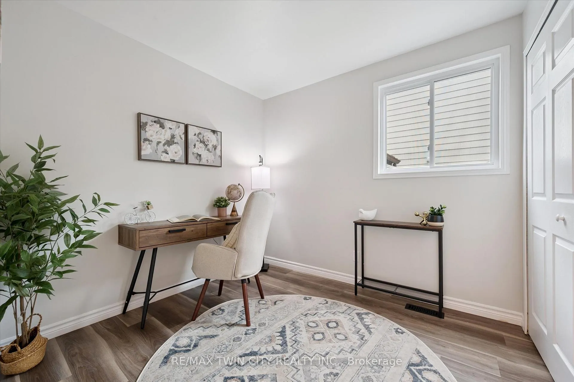 Photo 17 of 191 Silver Aspen Crescent, Kitchener — HOMEH