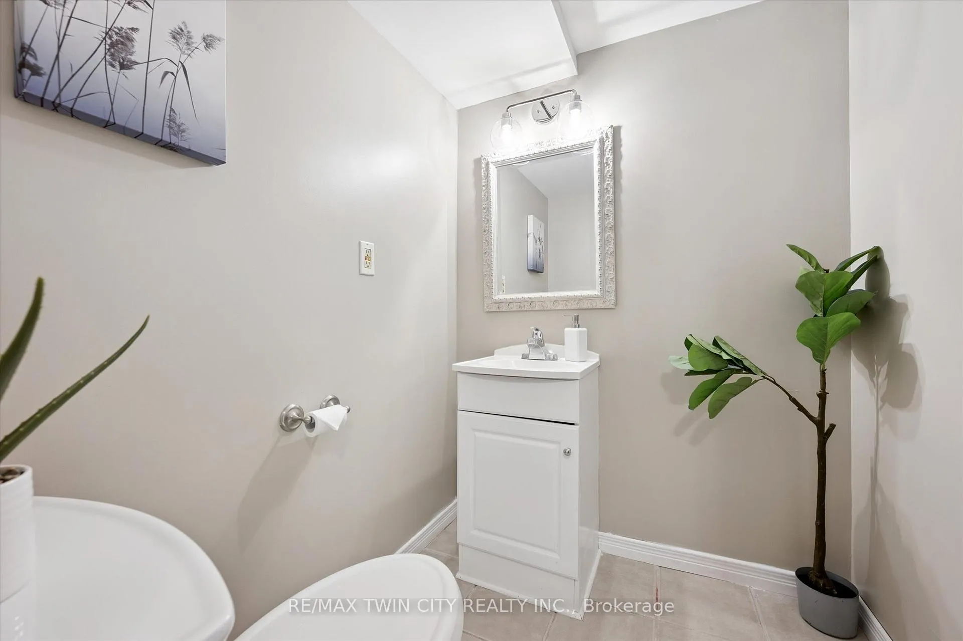 Photo 22 of 191 Silver Aspen Crescent, Kitchener — HOMEH
