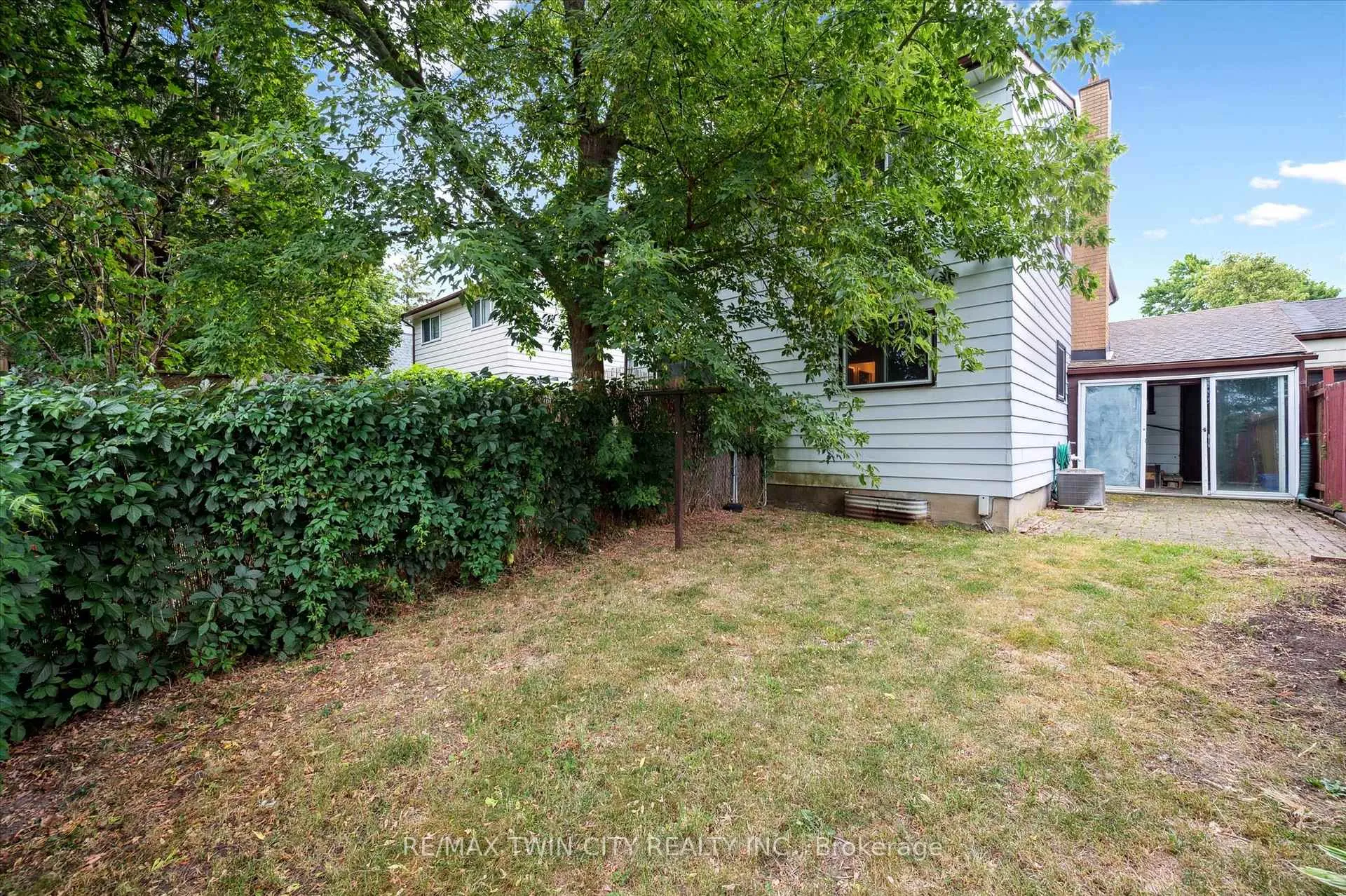 Photo 27 of 191 Silver Aspen Crescent, Kitchener — HOMEH