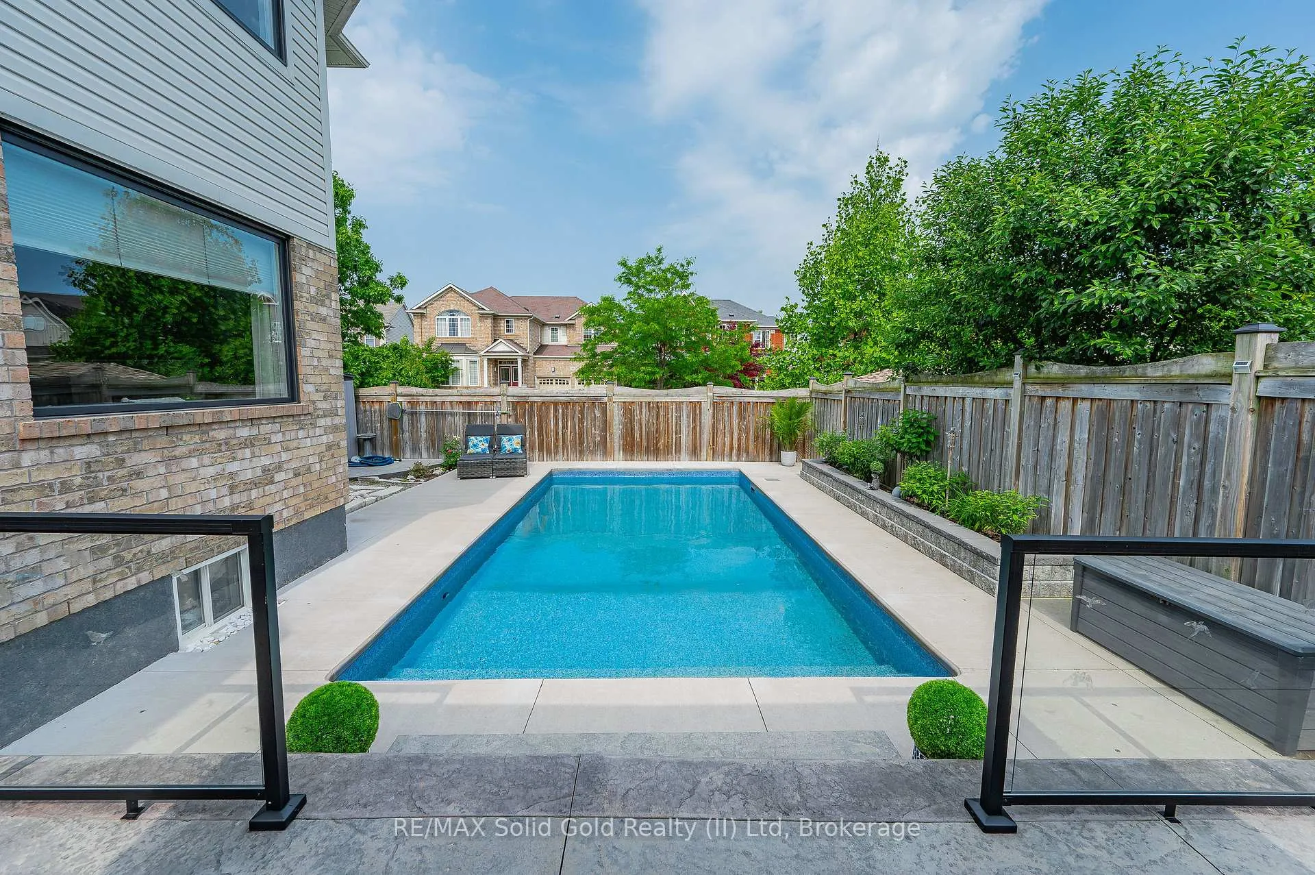 Photo 39 of 76 Porter Crescent, Cambridge — HOMEH