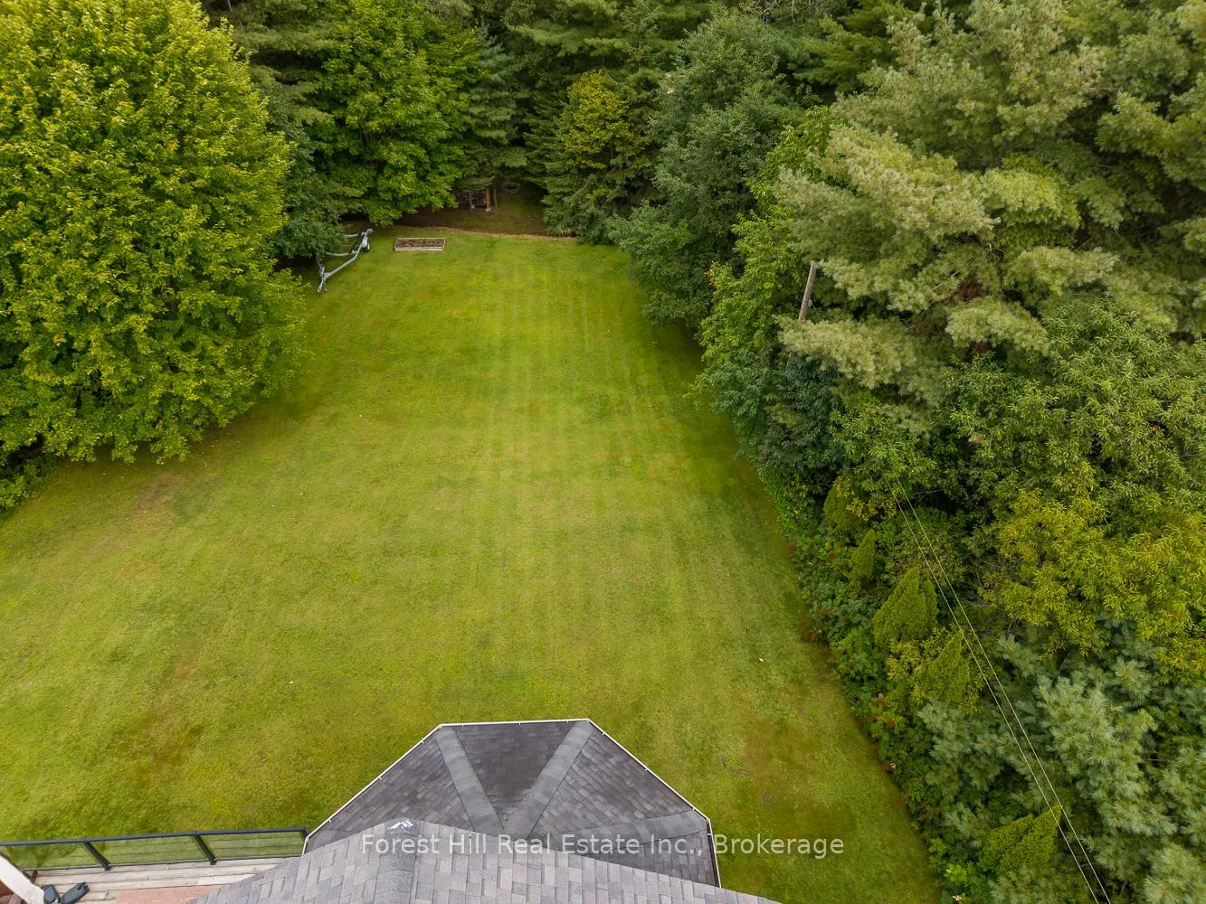 Photo 3 of 37 Parkway Avenue, McDougall — HOMEH