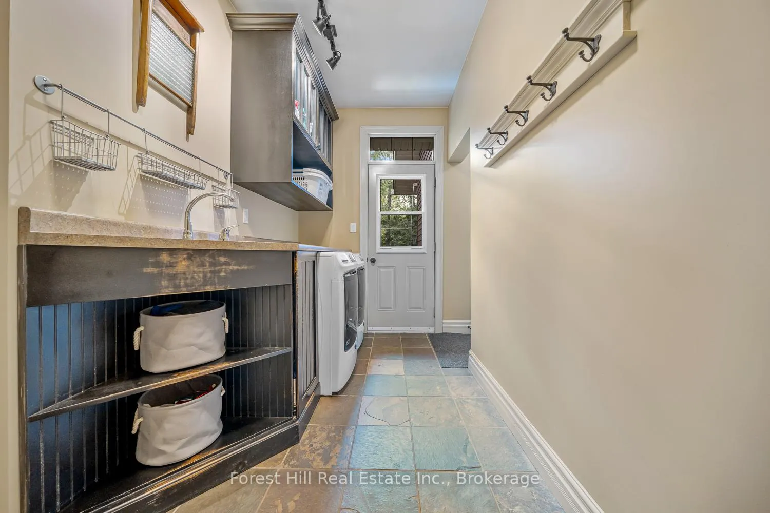 Photo 13 of 37 Parkway Avenue, McDougall — HOMEH