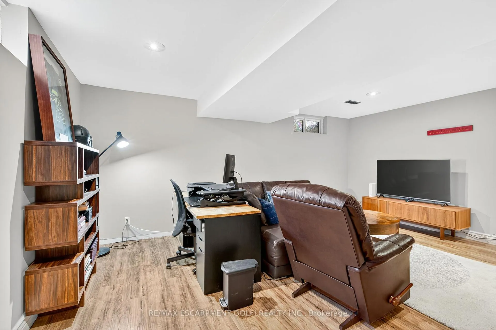 Photo 15 of 113 Pine Martin Crescent, Kitchener — HOMEH