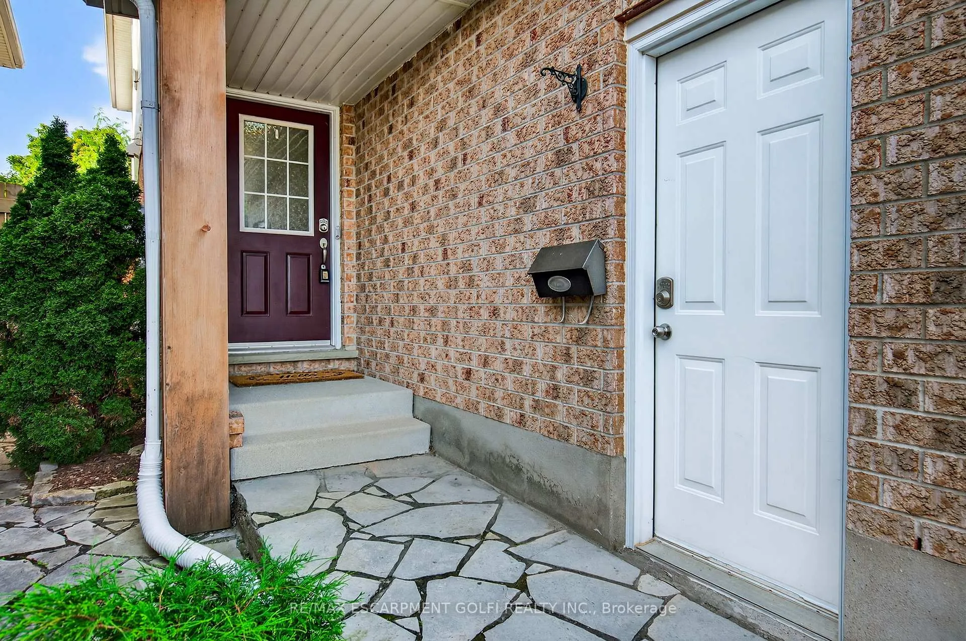 Photo 16 of 113 Pine Martin Crescent, Kitchener — HOMEH