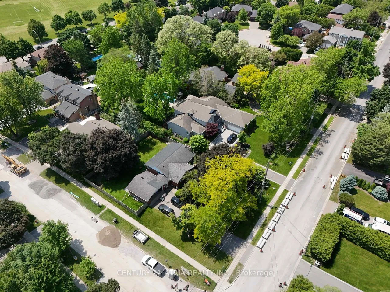 Photo 13 of 203 Church Street, Markham, Markham Village — HOMEH