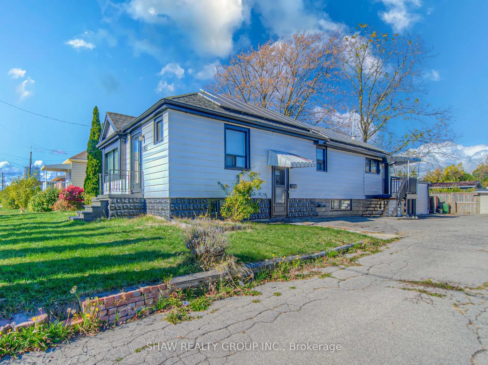 Photo 1 of 495 Melvin Avenue, Hamilton, McQuesten — HOMEH