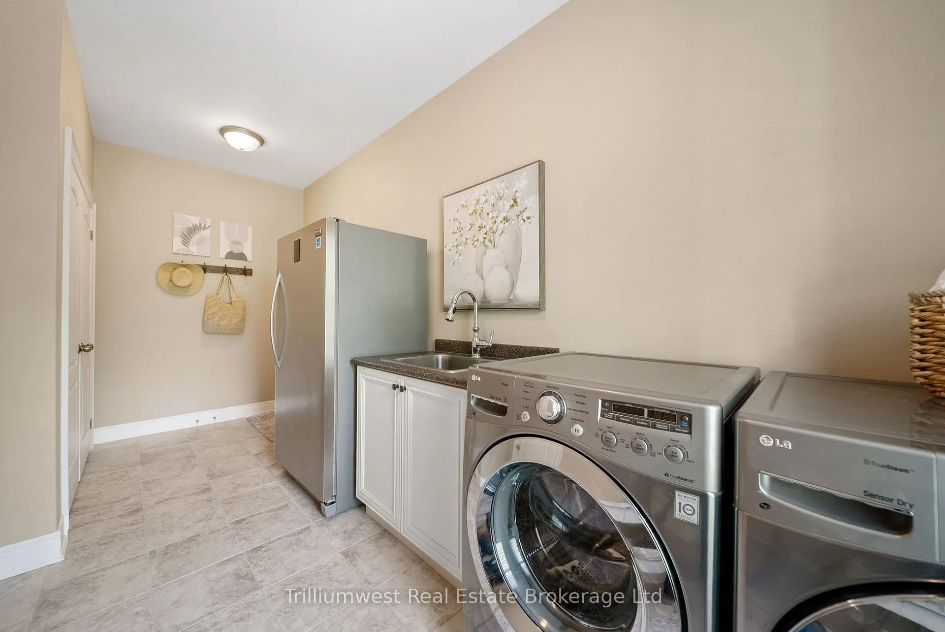 Photo 25 of 2191 Elana Drive, Severn, Bass Lake — HOMEH