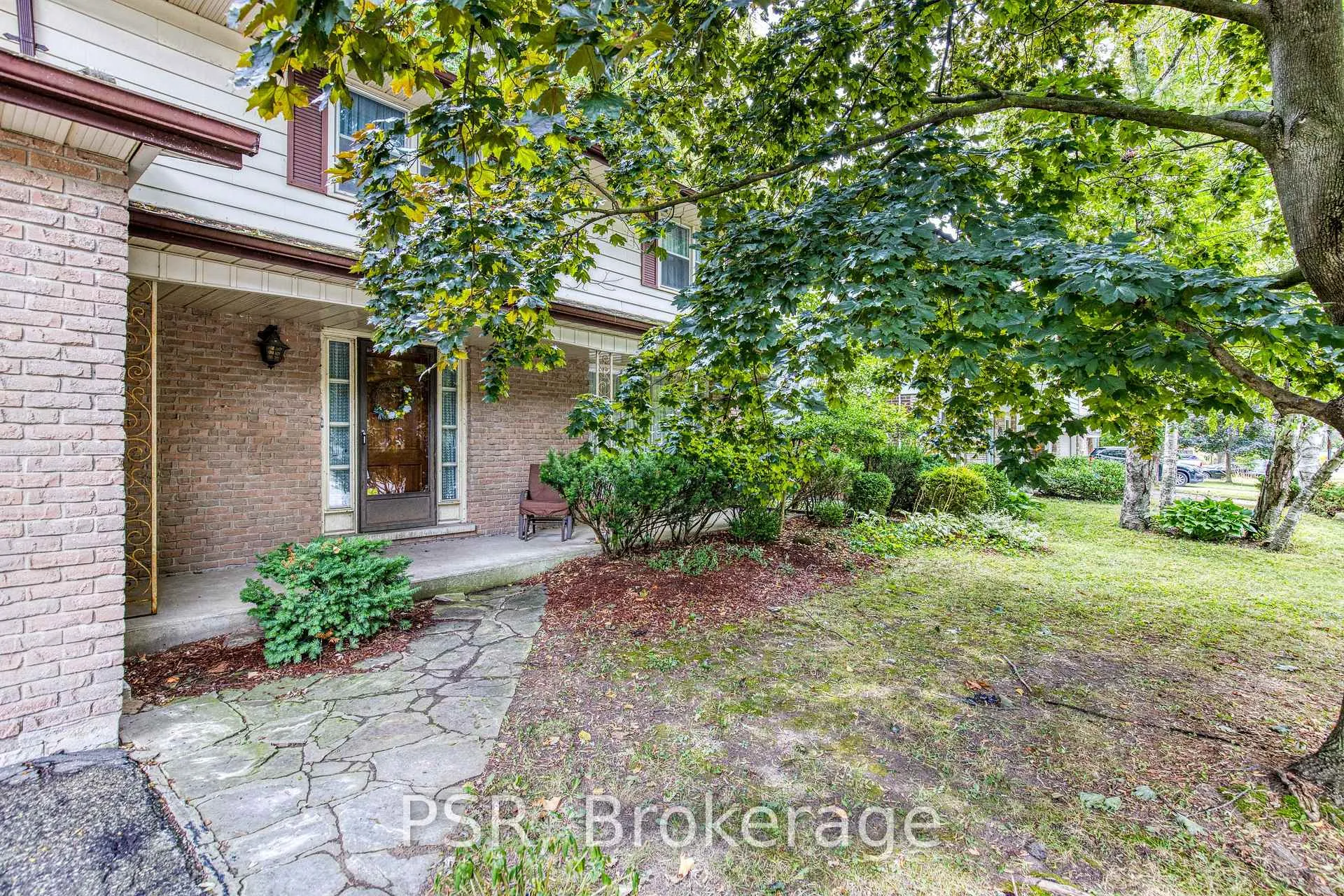 Photo 2 of 139 Shuh Avenue, Kitchener — HOMEH