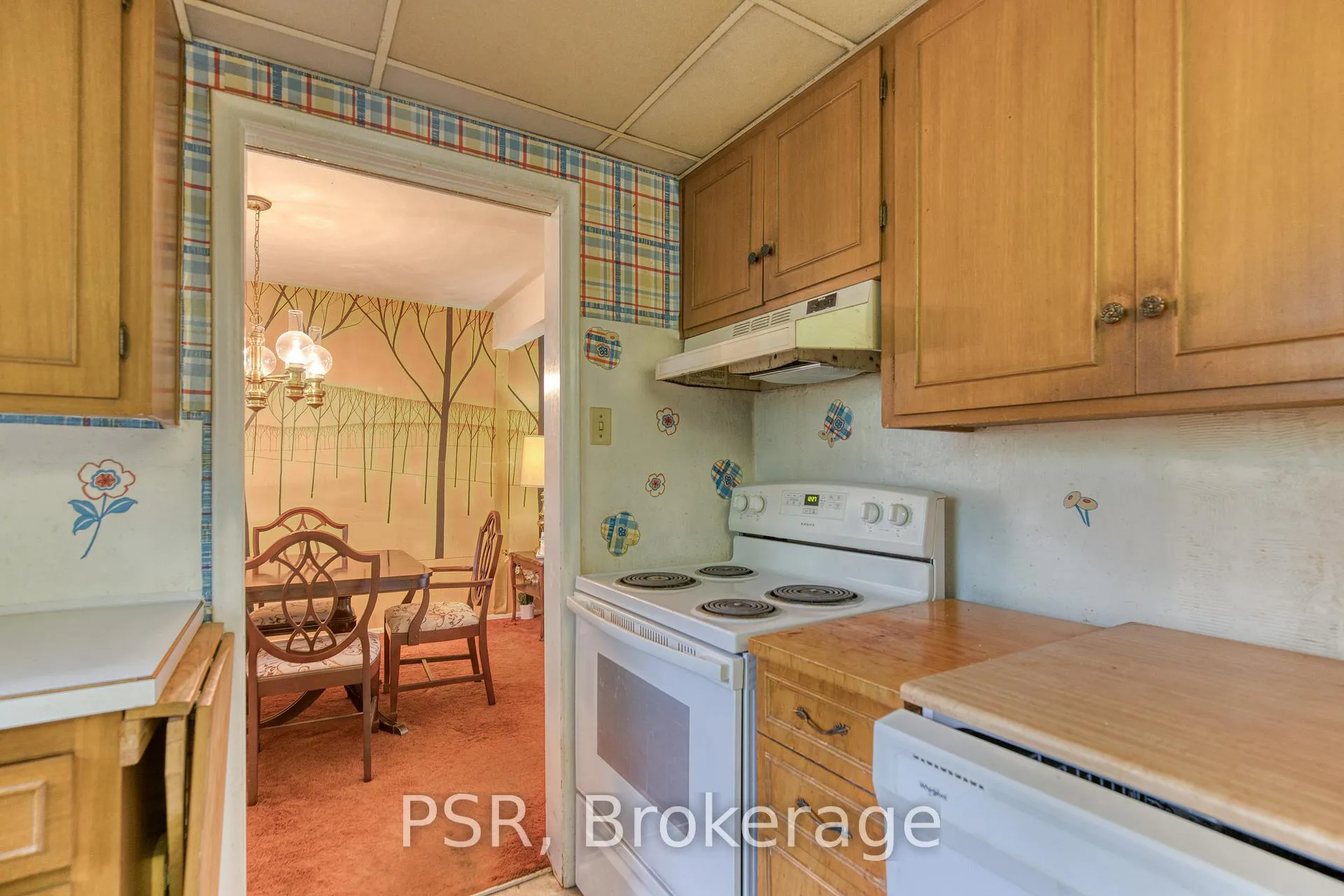 Photo 10 of 139 Shuh Avenue, Kitchener — HOMEH