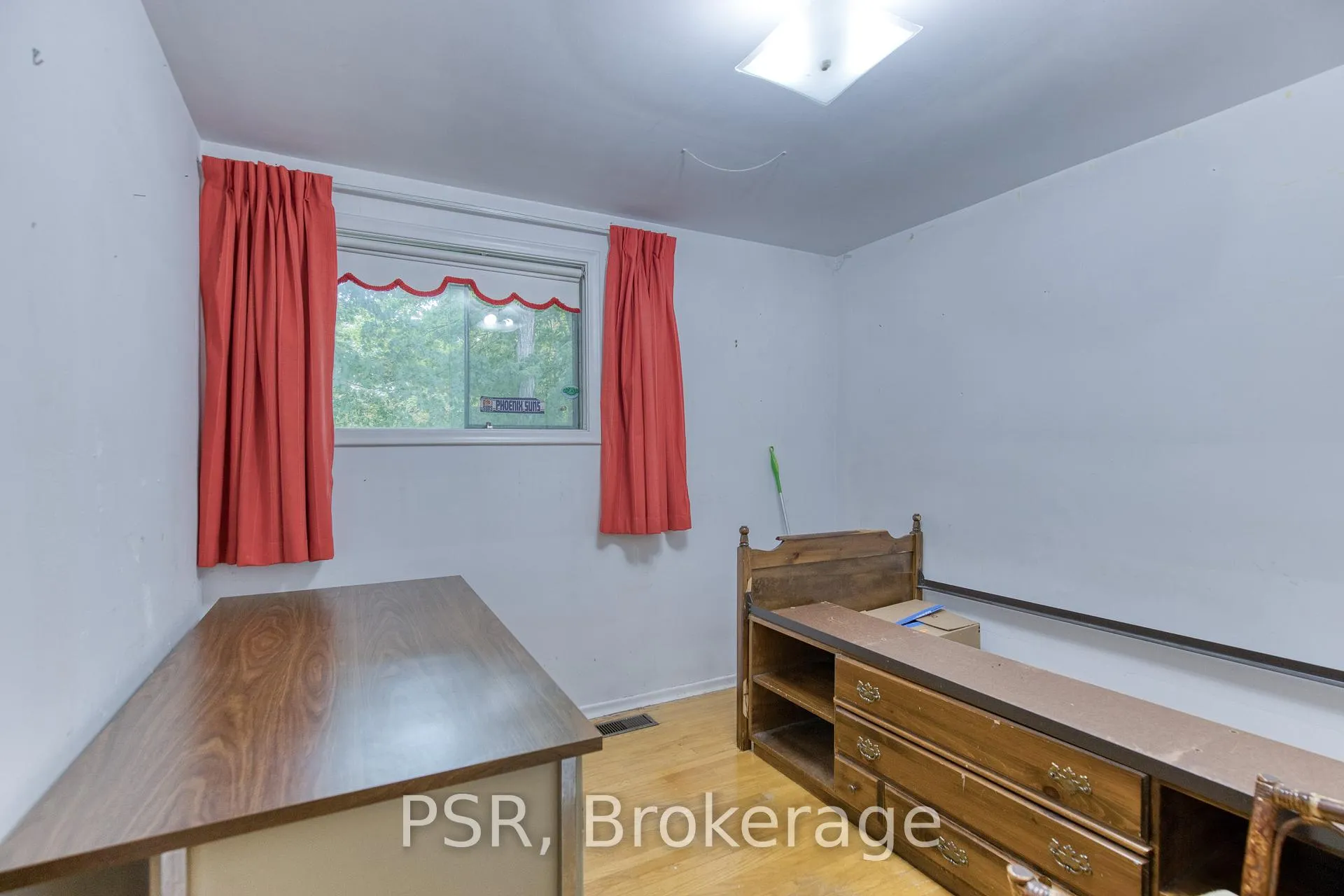 Photo 21 of 139 Shuh Avenue, Kitchener — HOMEH