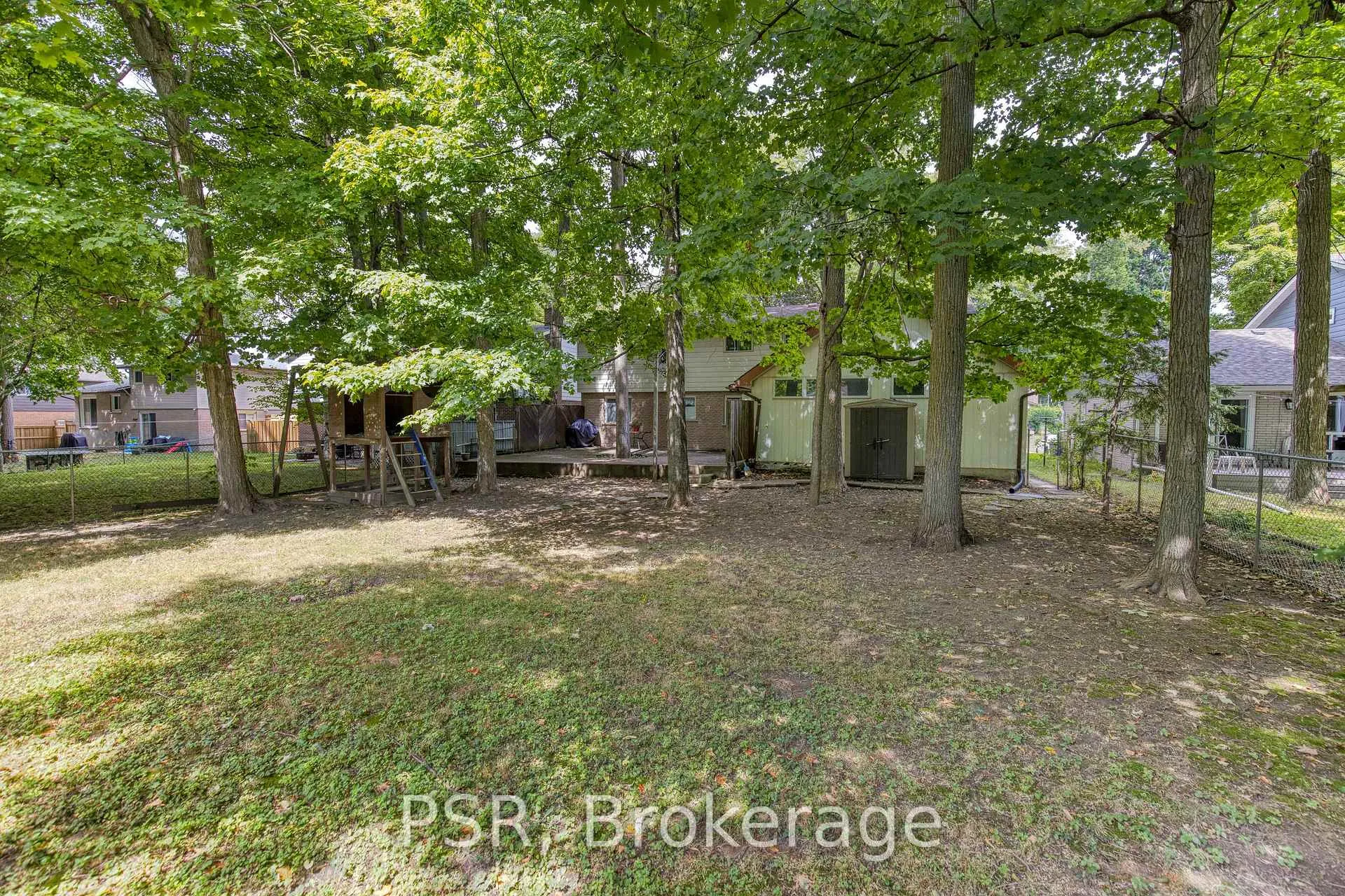 Photo 31 of 139 Shuh Avenue, Kitchener — HOMEH