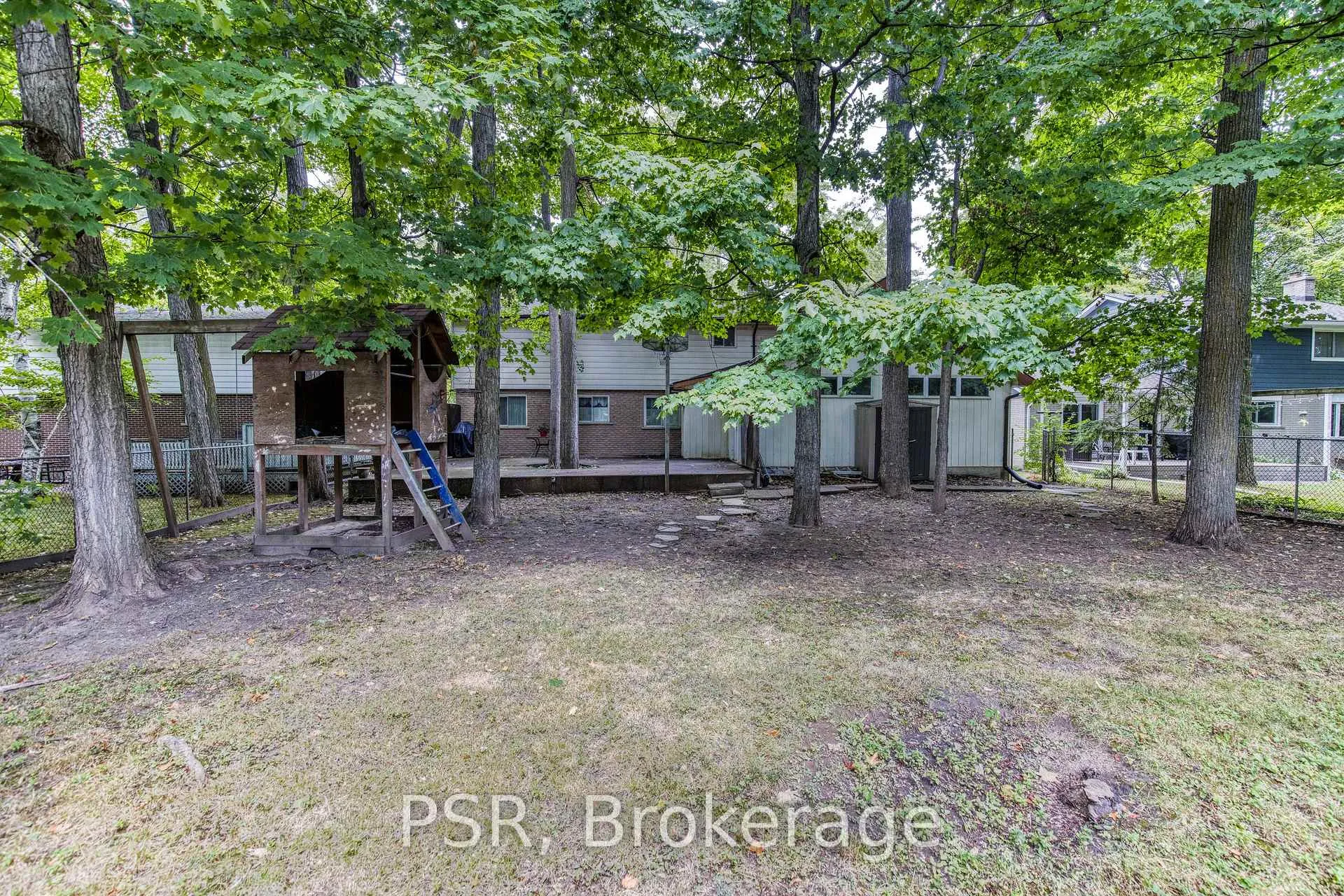 Photo 33 of 139 Shuh Avenue, Kitchener — HOMEH