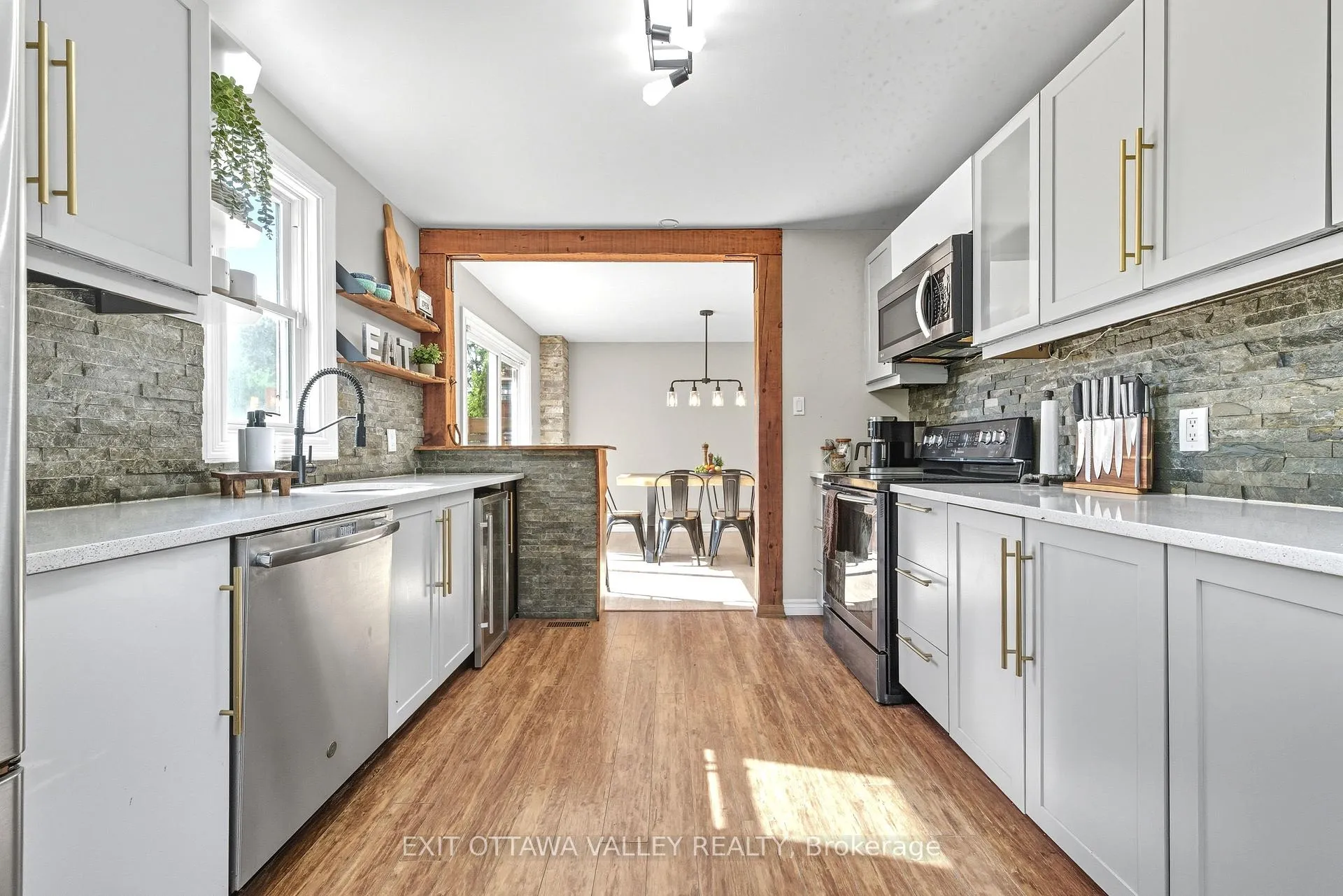 Photo 10 of 36 Thomas Street, Deep River — HOMEH