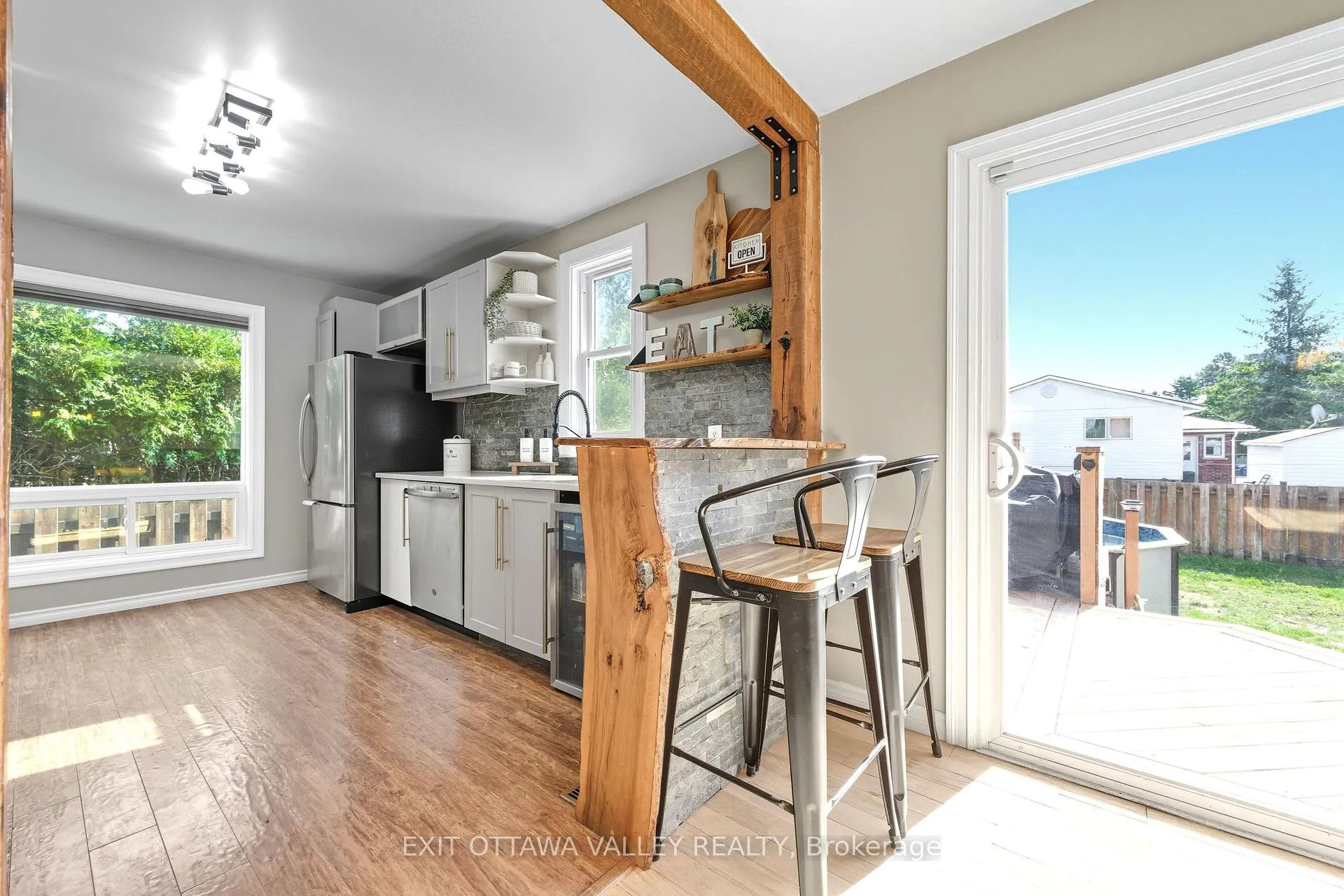 Photo 13 of 36 Thomas Street, Deep River — HOMEH