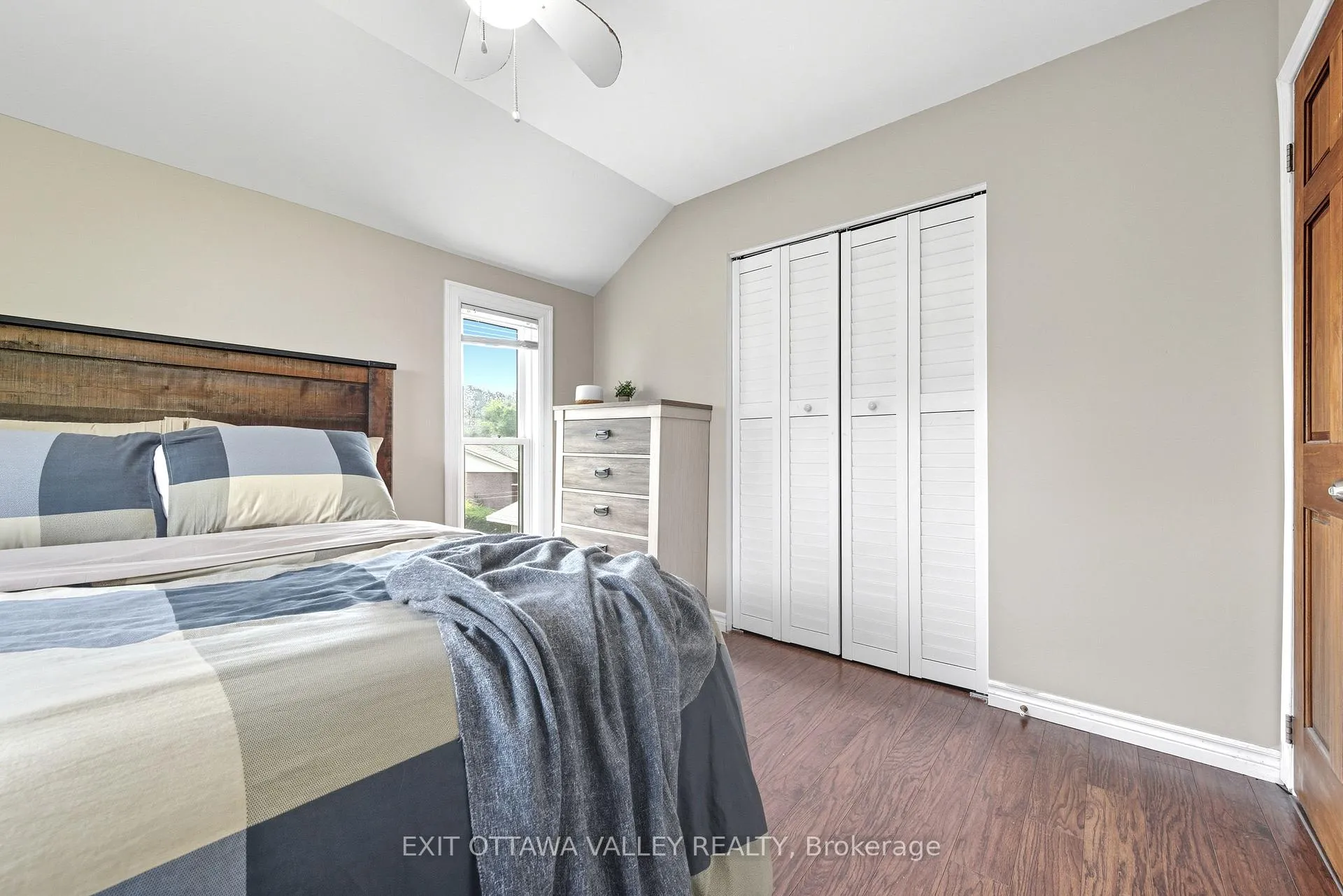 Photo 20 of 36 Thomas Street, Deep River — HOMEH