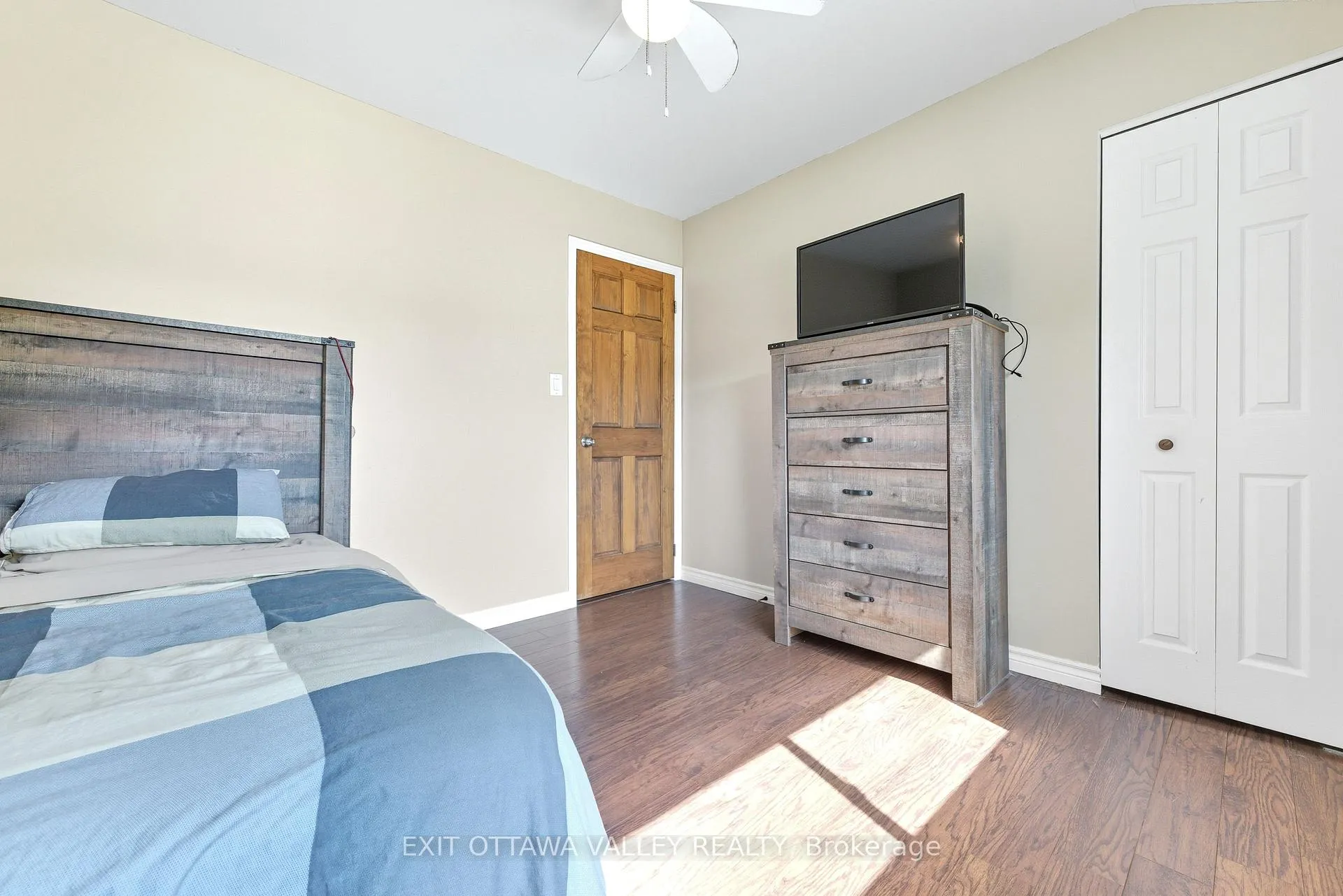Photo 22 of 36 Thomas Street, Deep River — HOMEH