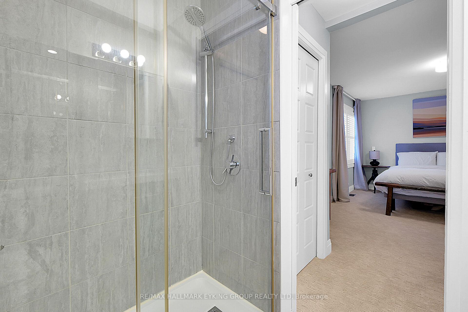 Photo 5 of 43 Elliot Avenue, Ottawa, Ottawa East — HOMEH