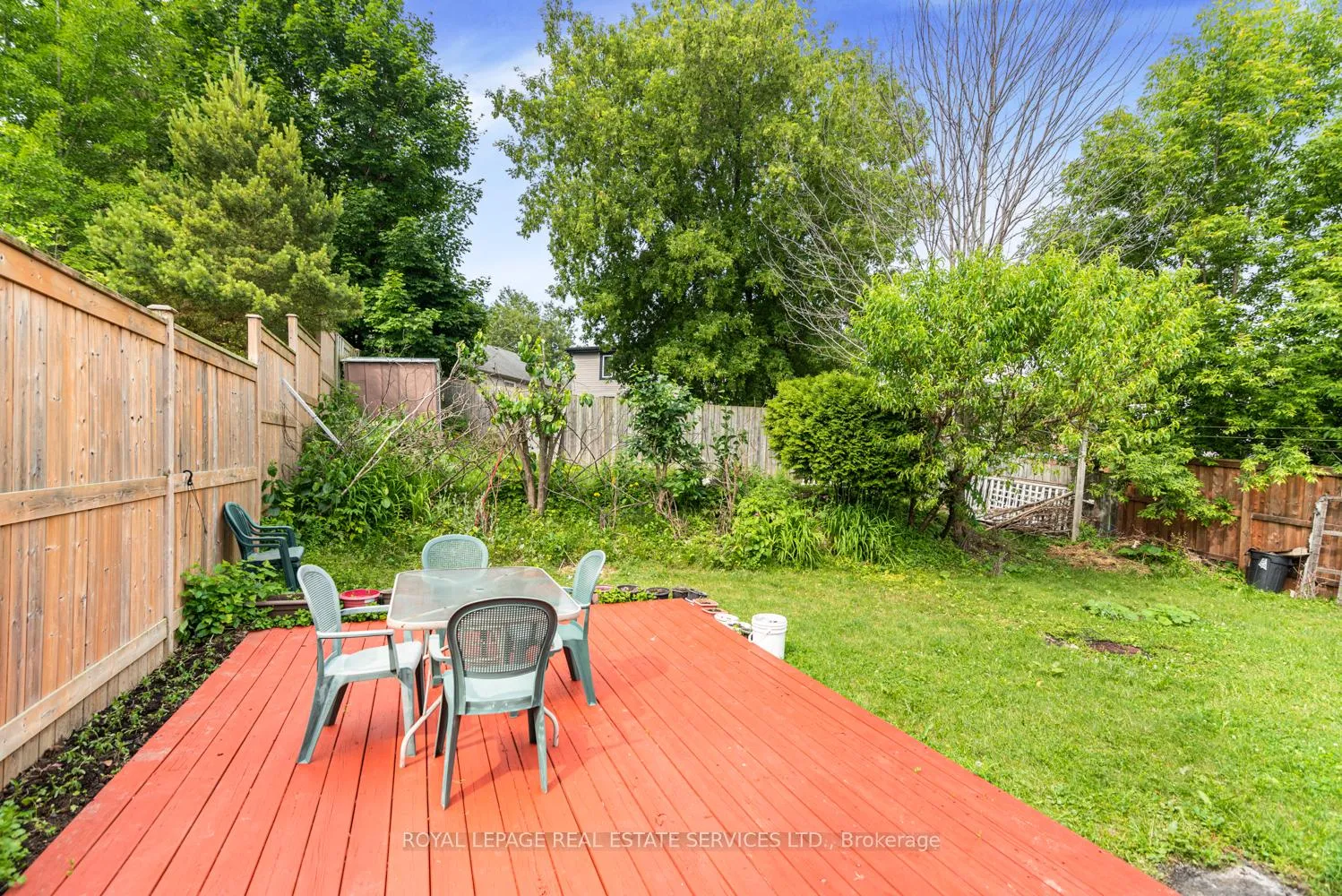 Photo 4 of 86 Old Huron Court, Kitchener — HOMEH