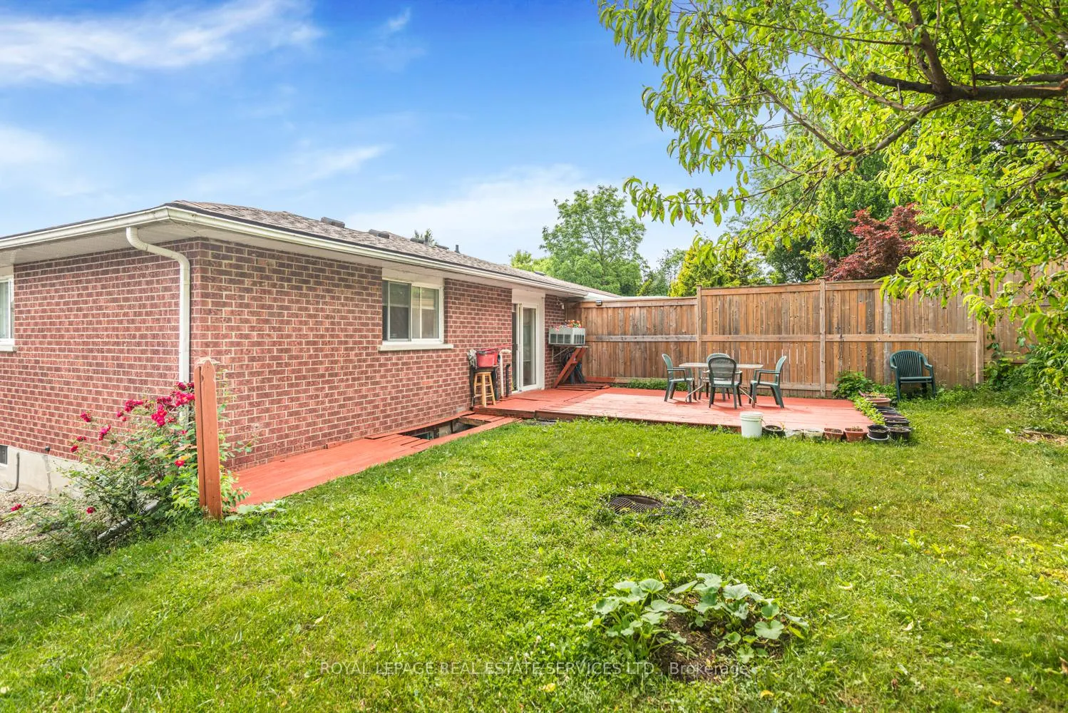 Photo 6 of 86 Old Huron Court, Kitchener — HOMEH