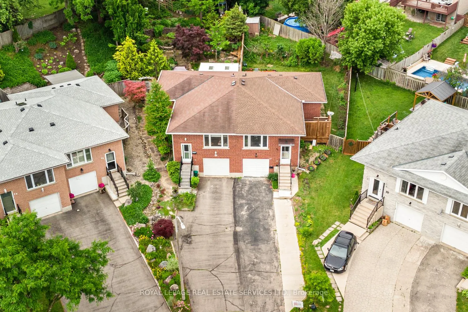 Photo 21 of 86 Old Huron Court, Kitchener — HOMEH