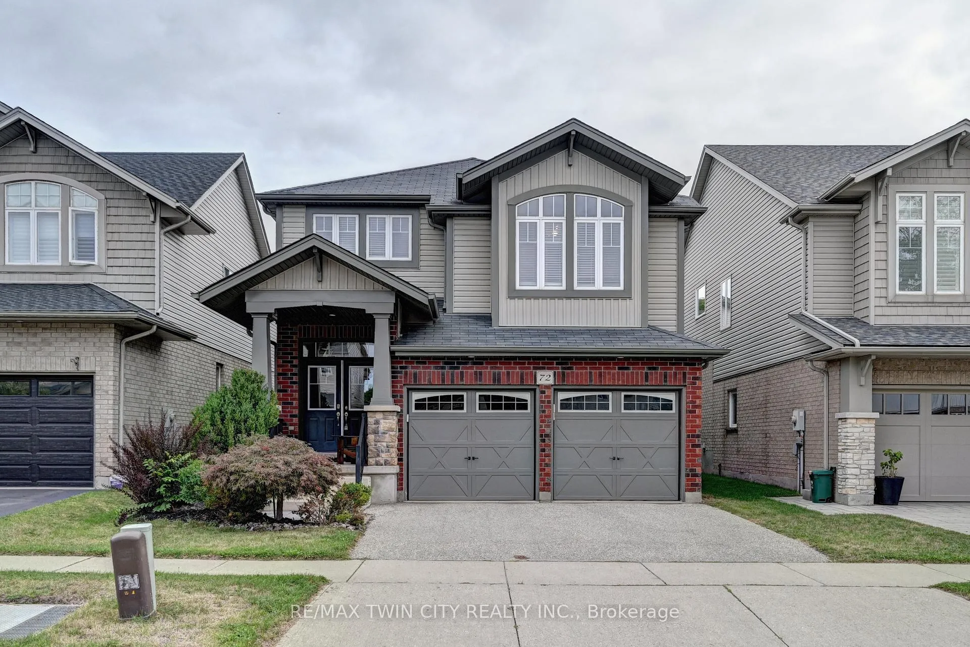 Photo 2 of 72 Helena Feasby Street, Kitchener, Larentian West — HOMEH