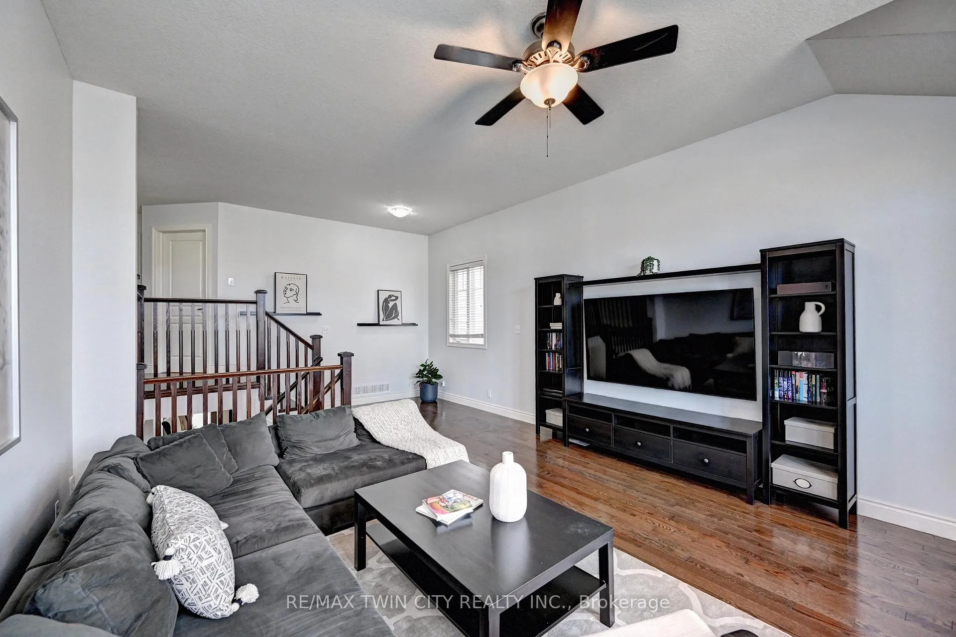 Photo 21 of 72 Helena Feasby Street, Kitchener, Larentian West — HOMEH