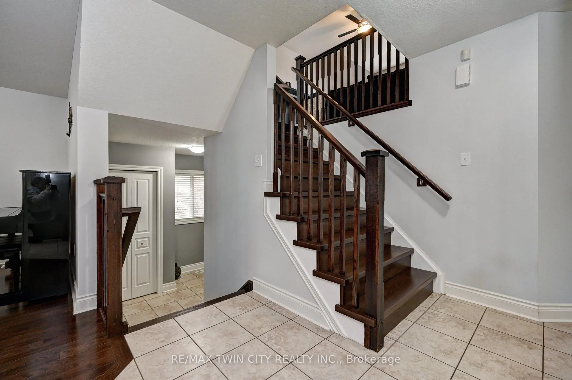 Photo 24 of 72 Helena Feasby Street, Kitchener, Larentian West — HOMEH