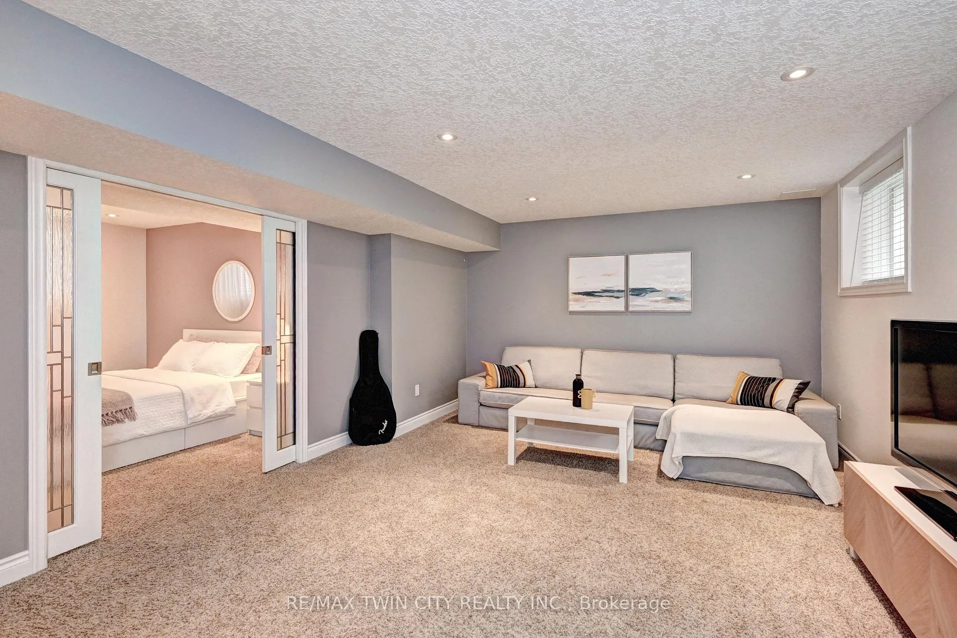 Photo 39 of 72 Helena Feasby Street, Kitchener, Larentian West — HOMEH