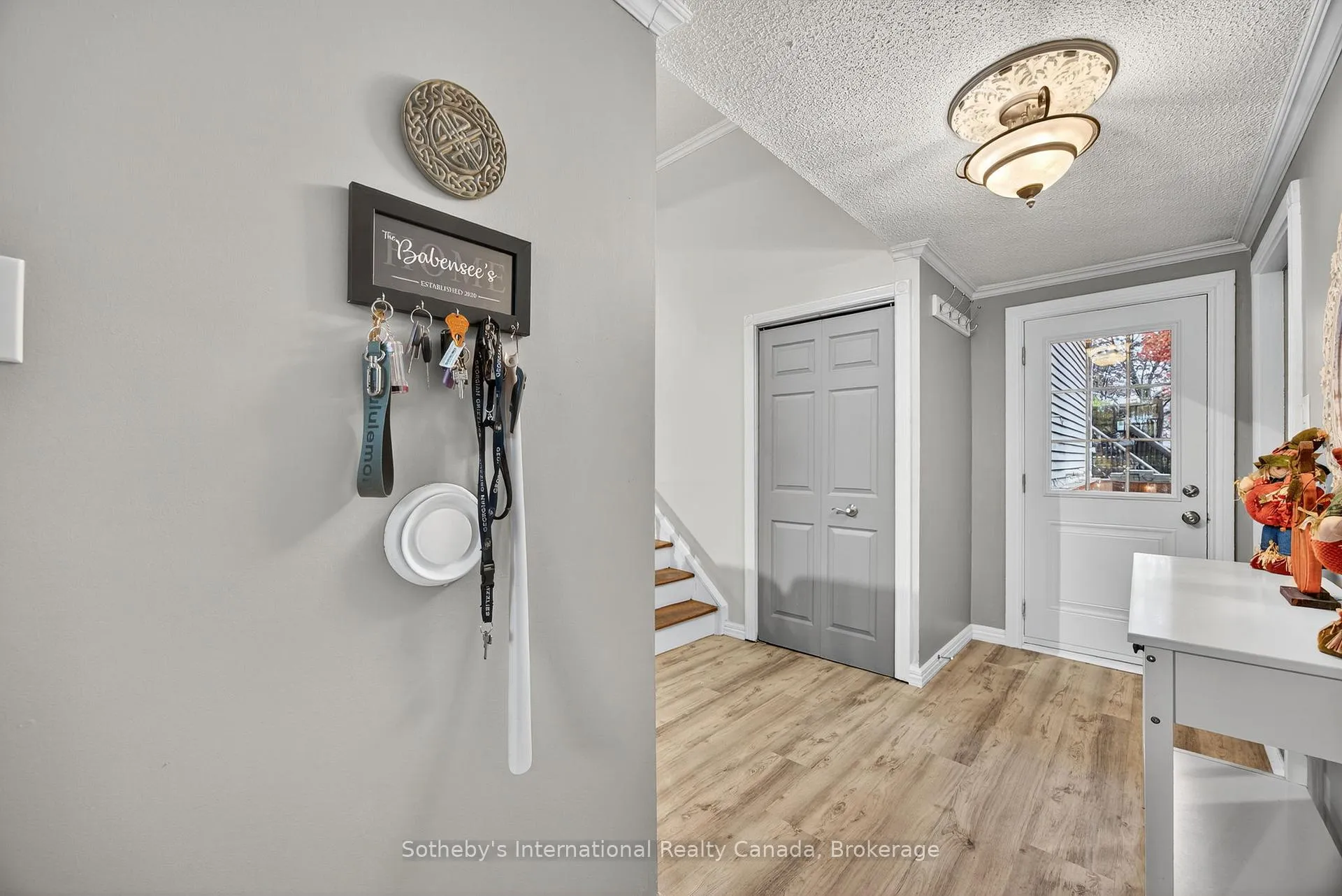 Photo 8 of 17 Coles Street, Barrie, Sunnidale — HOMEH