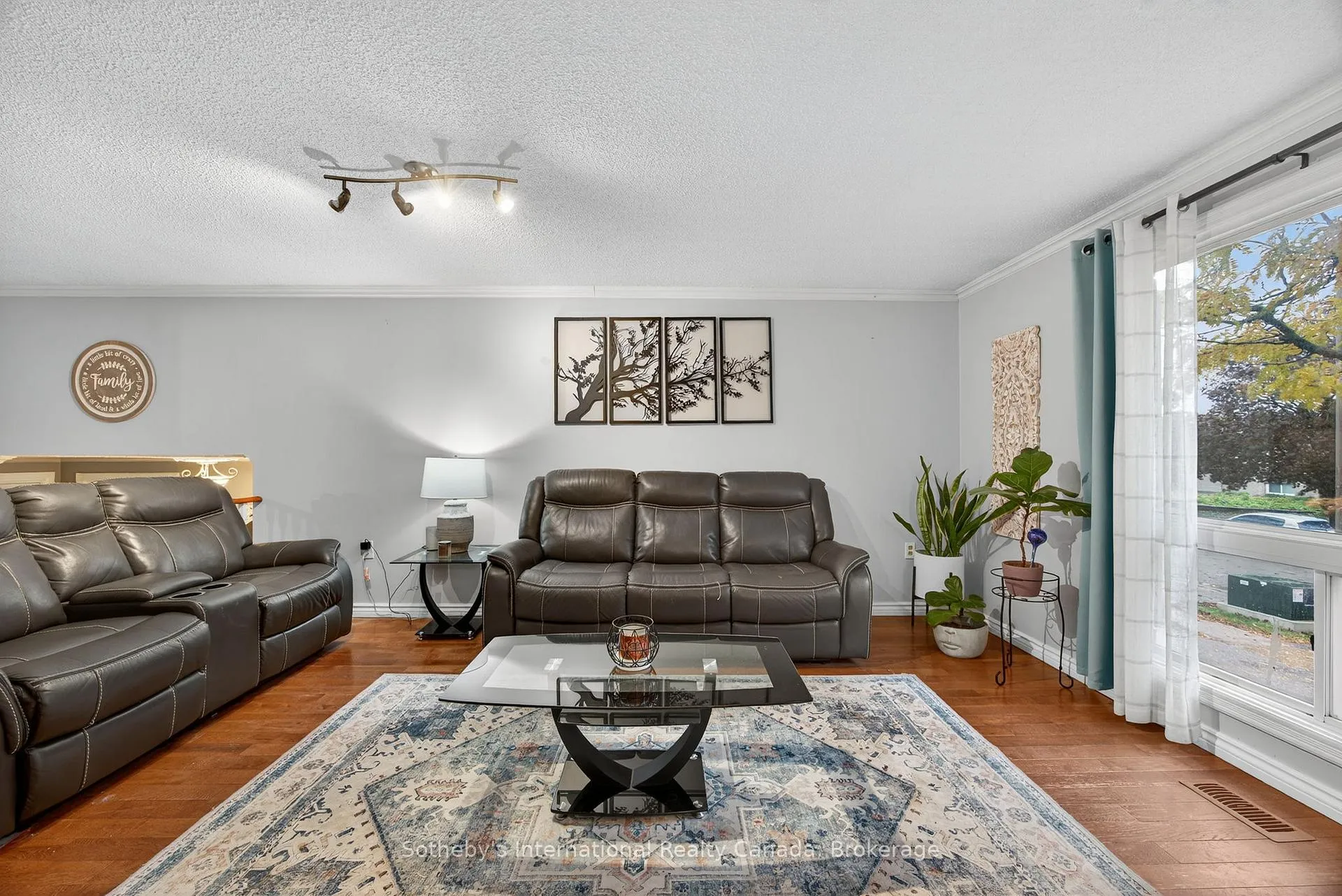 Photo 11 of 17 Coles Street, Barrie, Sunnidale — HOMEH