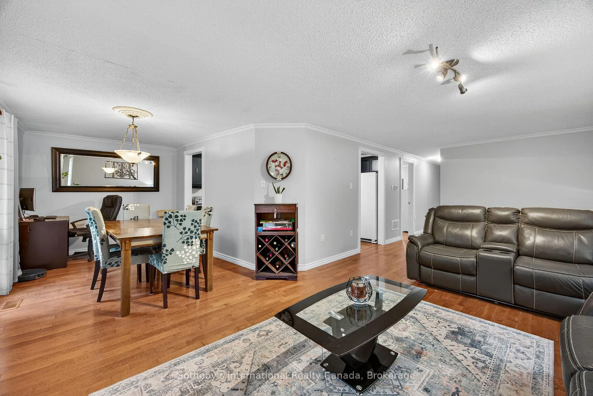 Photo 13 of 17 Coles Street, Barrie, Sunnidale — HOMEH