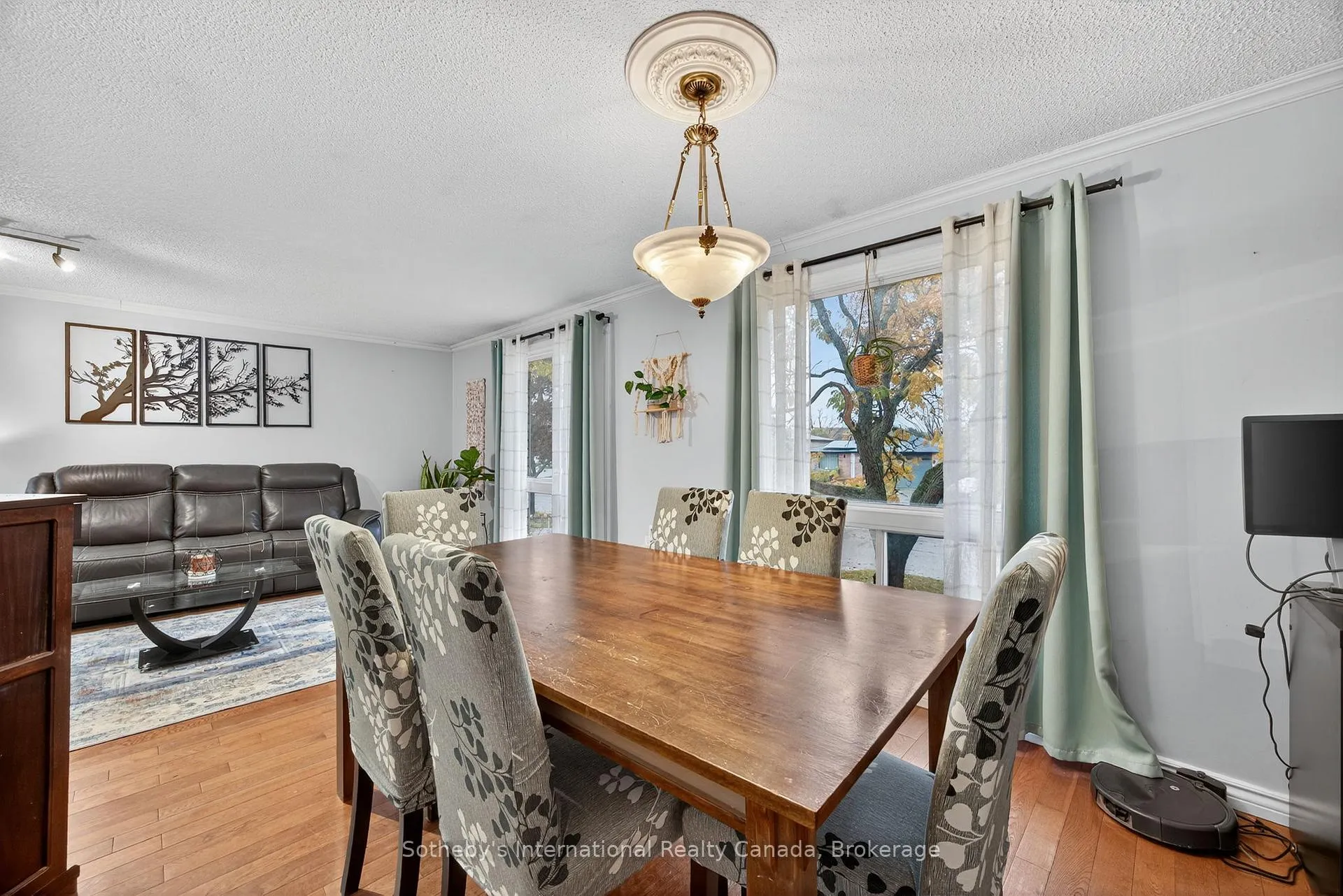 Photo 15 of 17 Coles Street, Barrie, Sunnidale — HOMEH