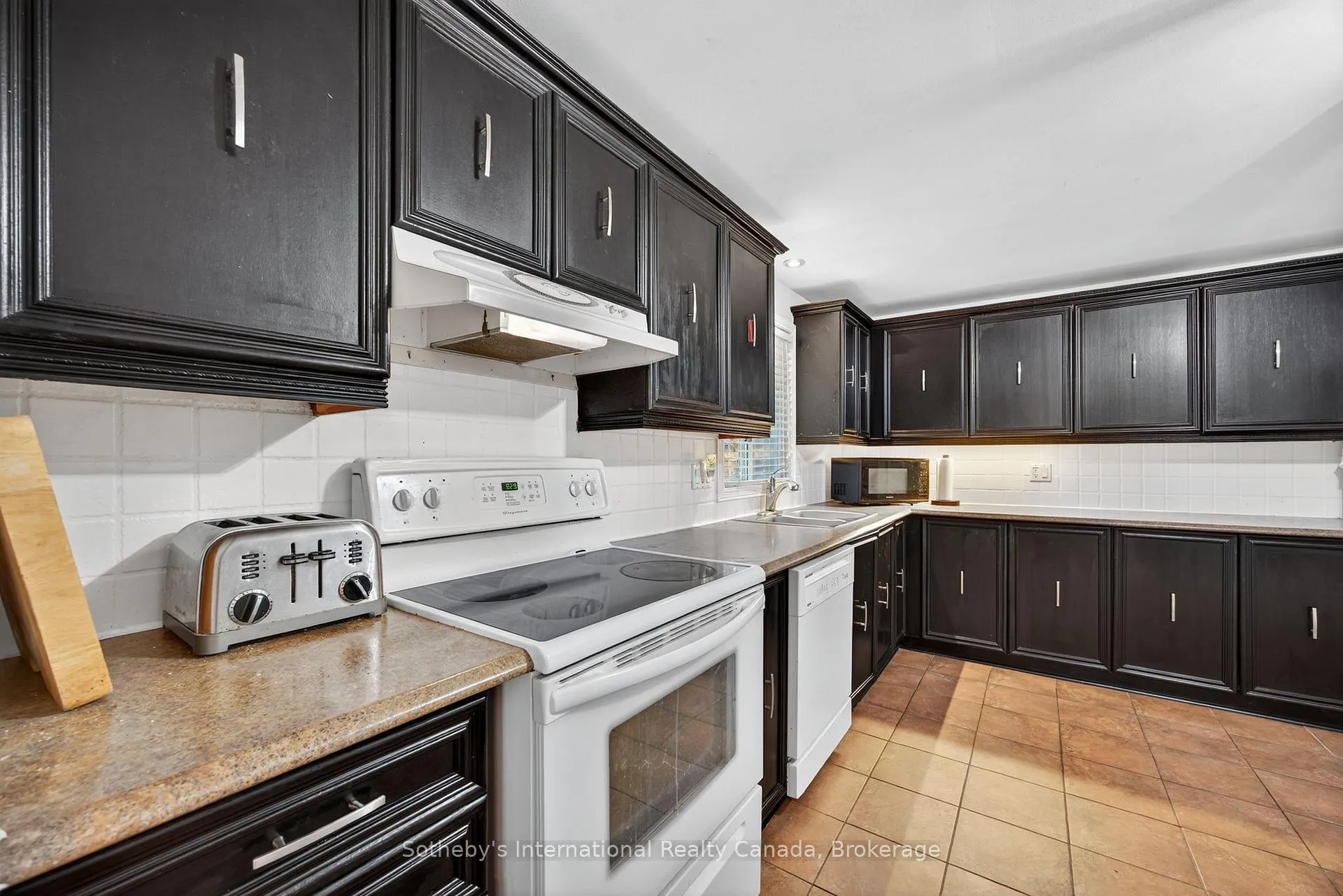 Photo 18 of 17 Coles Street, Barrie, Sunnidale — HOMEH