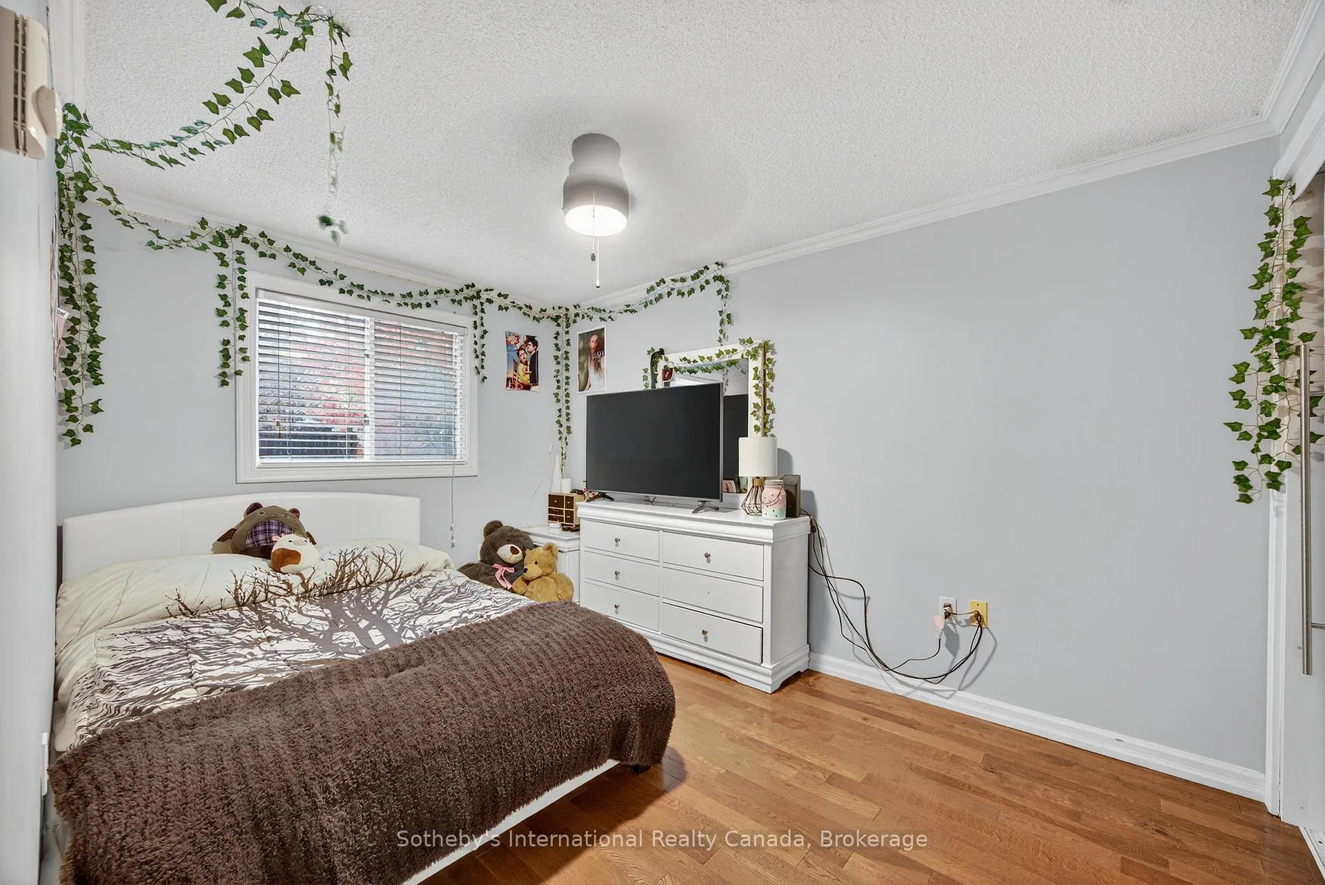 Photo 24 of 17 Coles Street, Barrie, Sunnidale — HOMEH