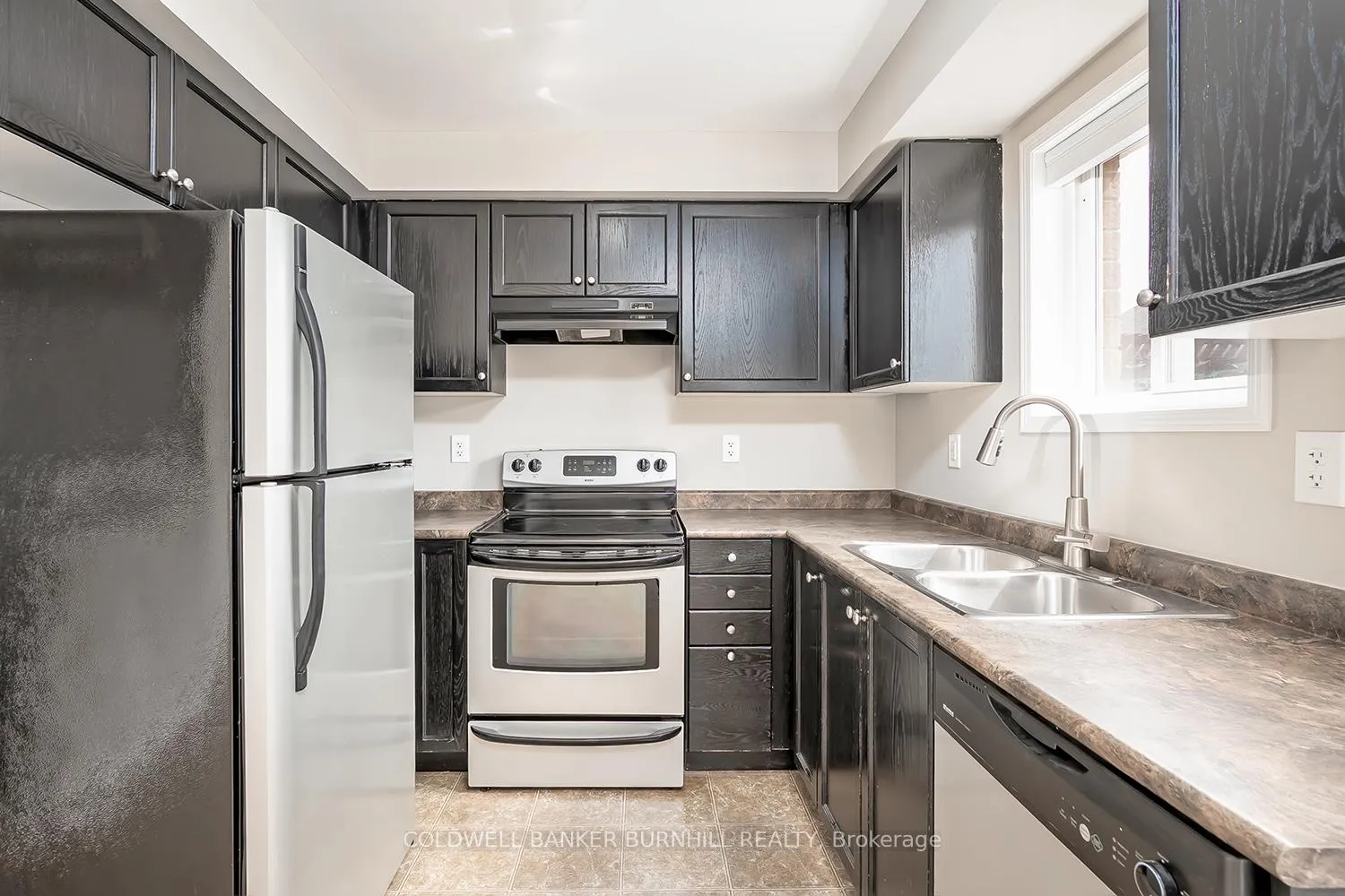 Photo 10 of 91 Cleghorn Drive, Hamilton, Binbrook — HOMEH