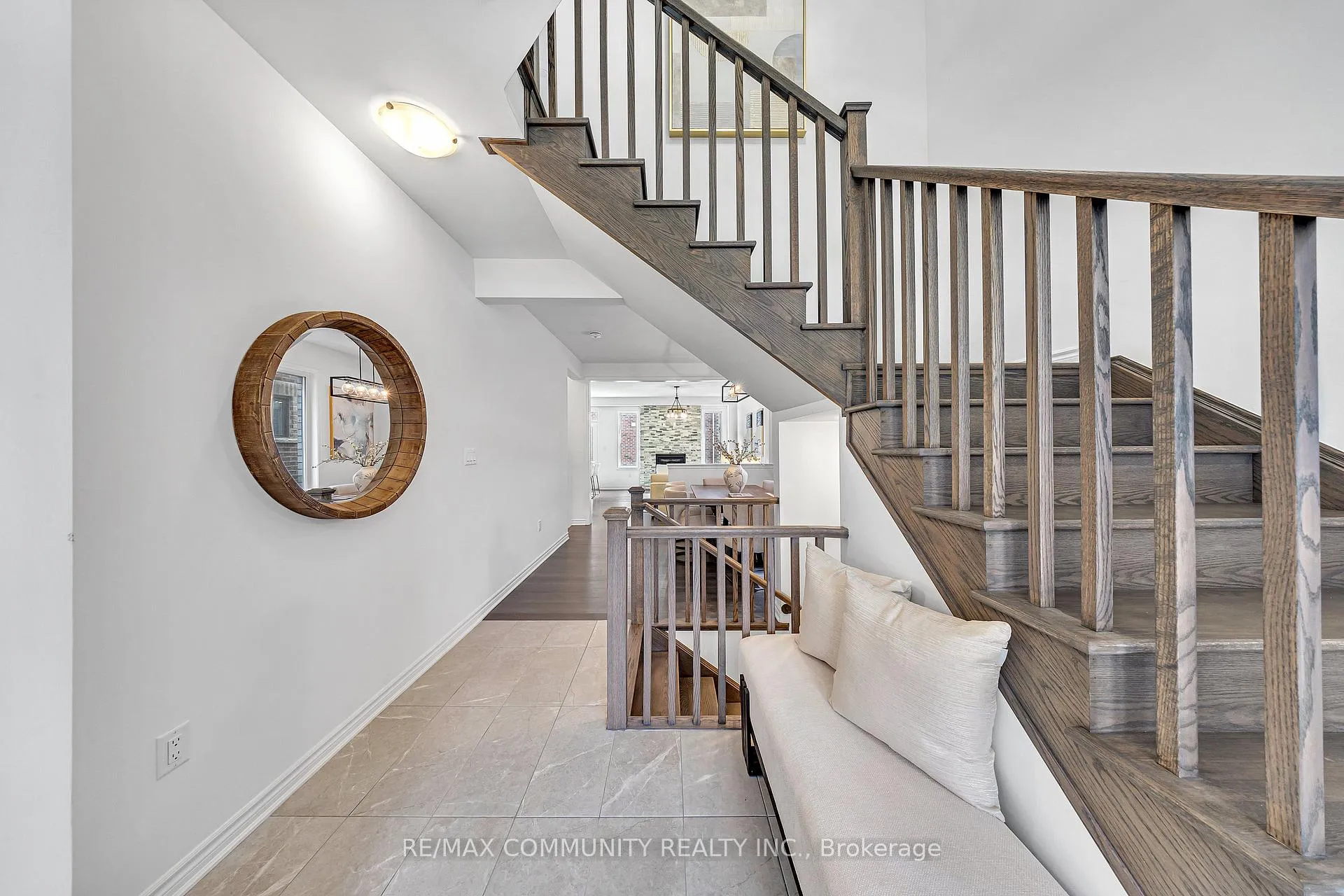Photo 4 of 2979 Heartwood Lane, Pickering, Rural Pickering — HOMEH