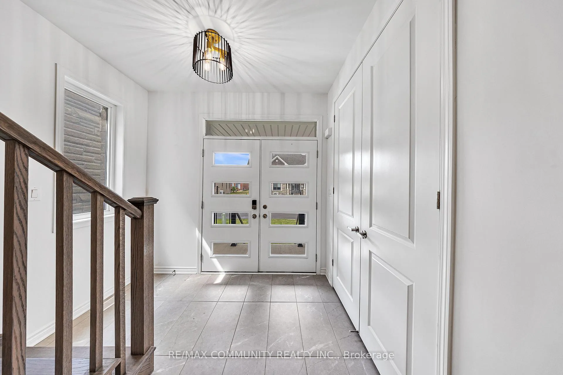 Photo 5 of 2979 Heartwood Lane, Pickering, Rural Pickering — HOMEH