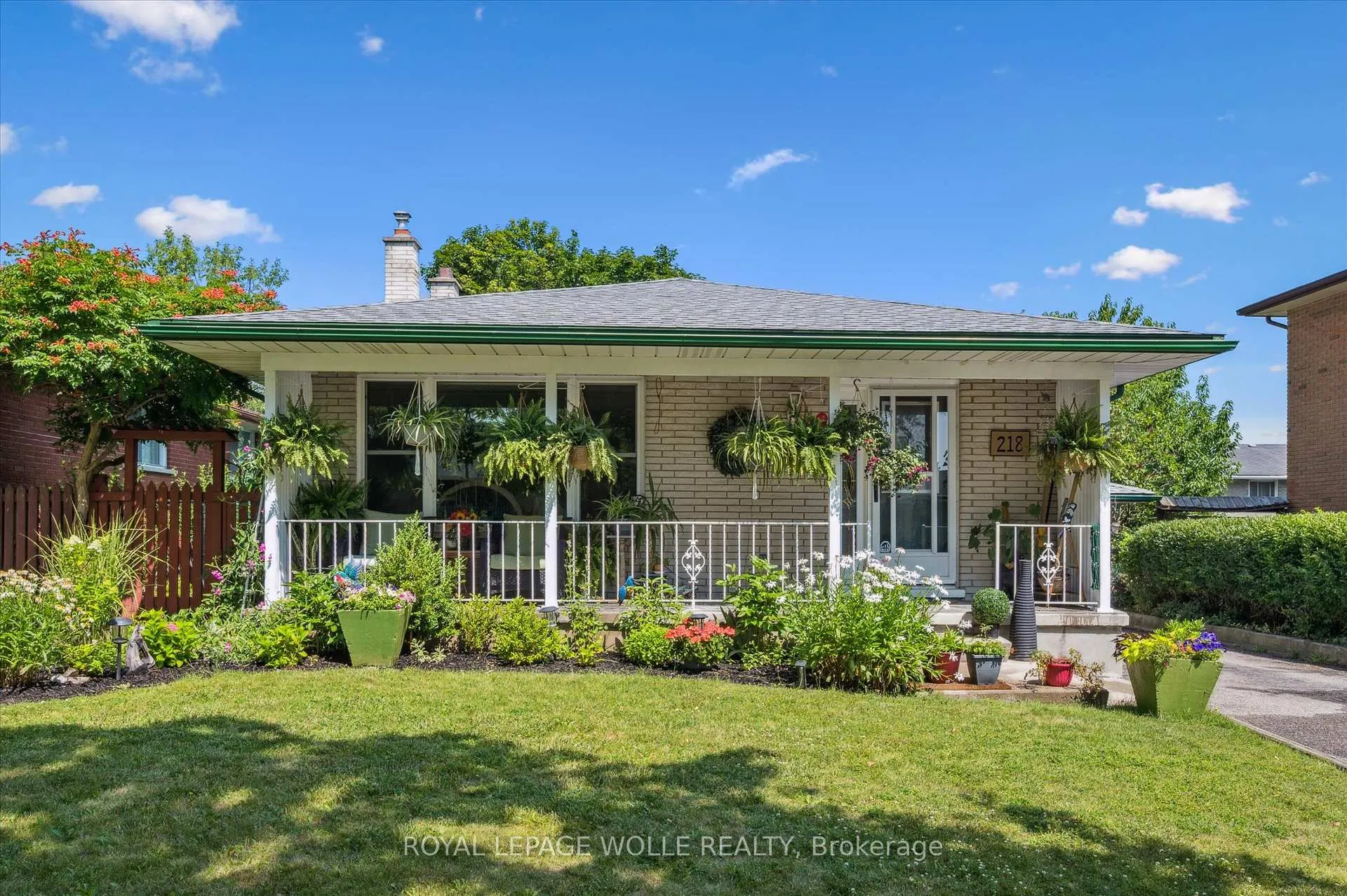 Photo 1 of 218 Overlea Drive, Kitchener — HOMEH