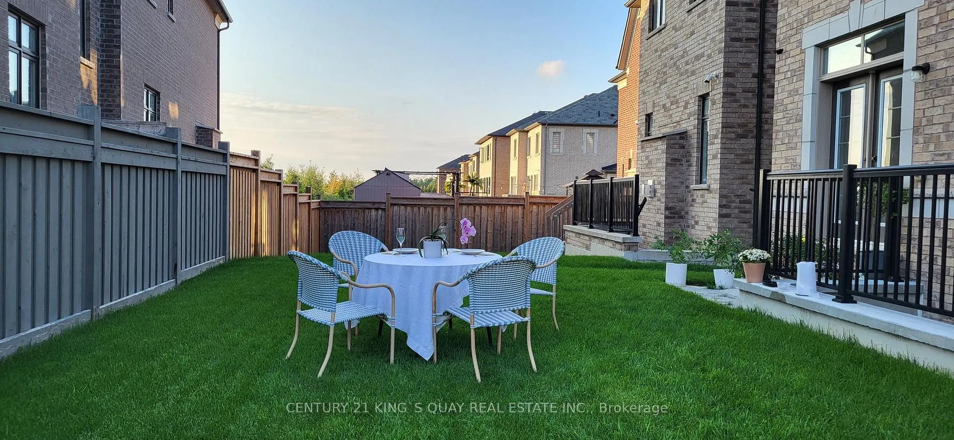 Photo 41 of 10 Hamster Crescent, Aurora, Rural Aurora — HOMEH
