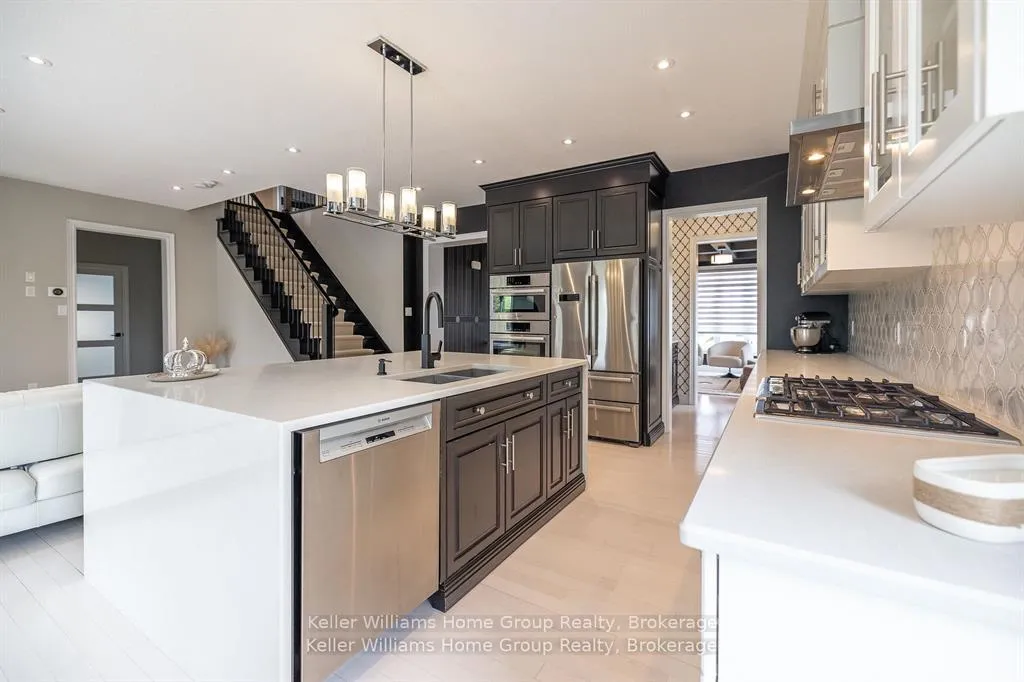 Photo 10 of 289 Macalister Boulevard, Guelph, Kortright East — HOMEH