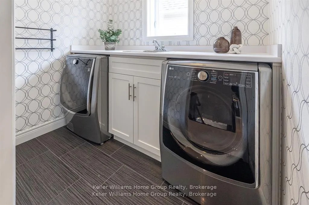 Photo 20 of 289 Macalister Boulevard, Guelph, Kortright East — HOMEH