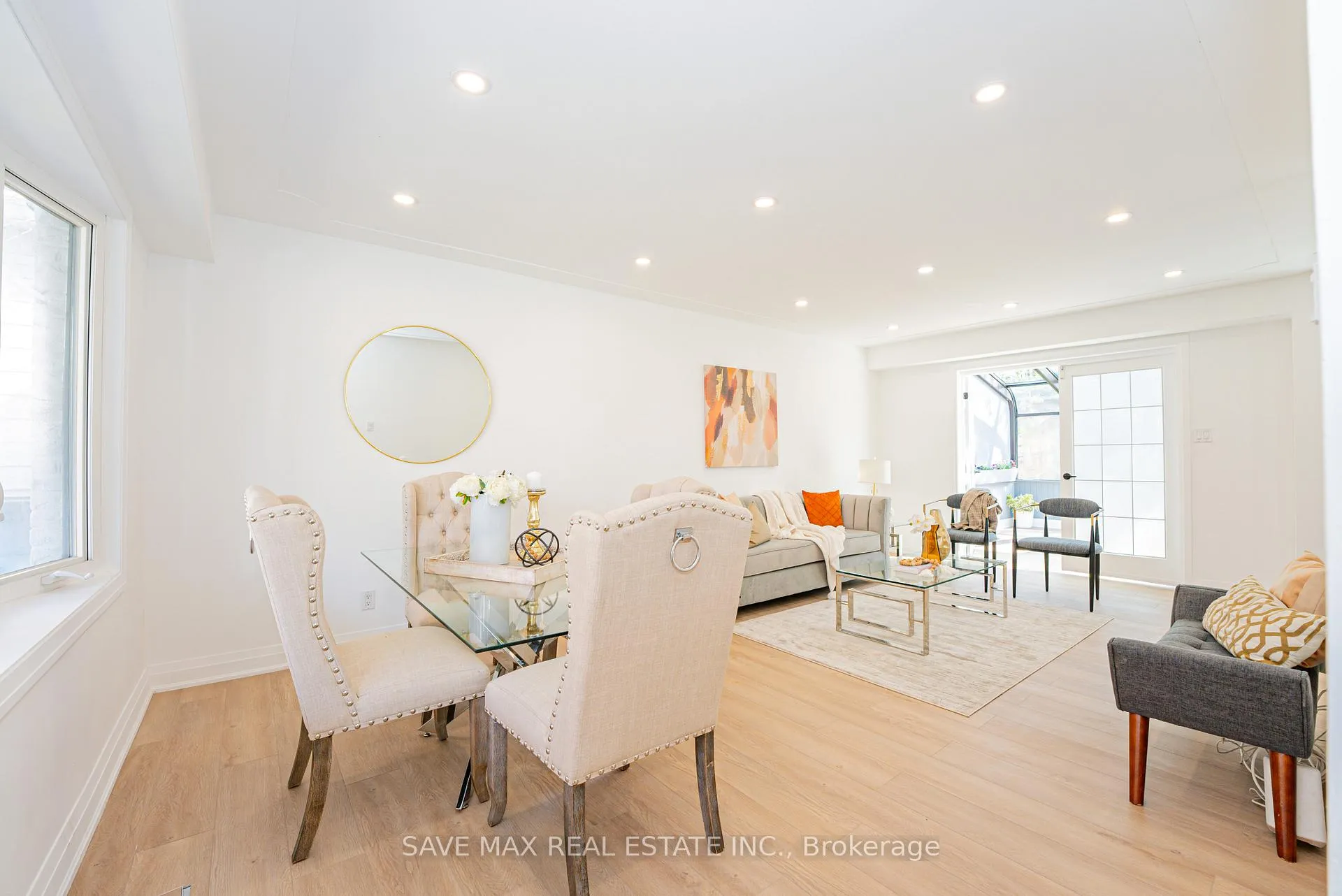 Photo 4 of 281 Parkmount Drive, Waterloo — HOMEH