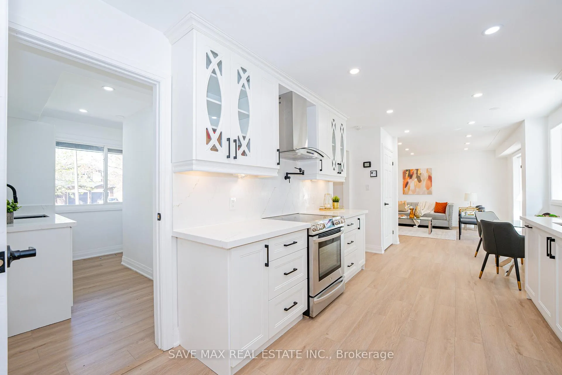 Photo 11 of 281 Parkmount Drive, Waterloo — HOMEH