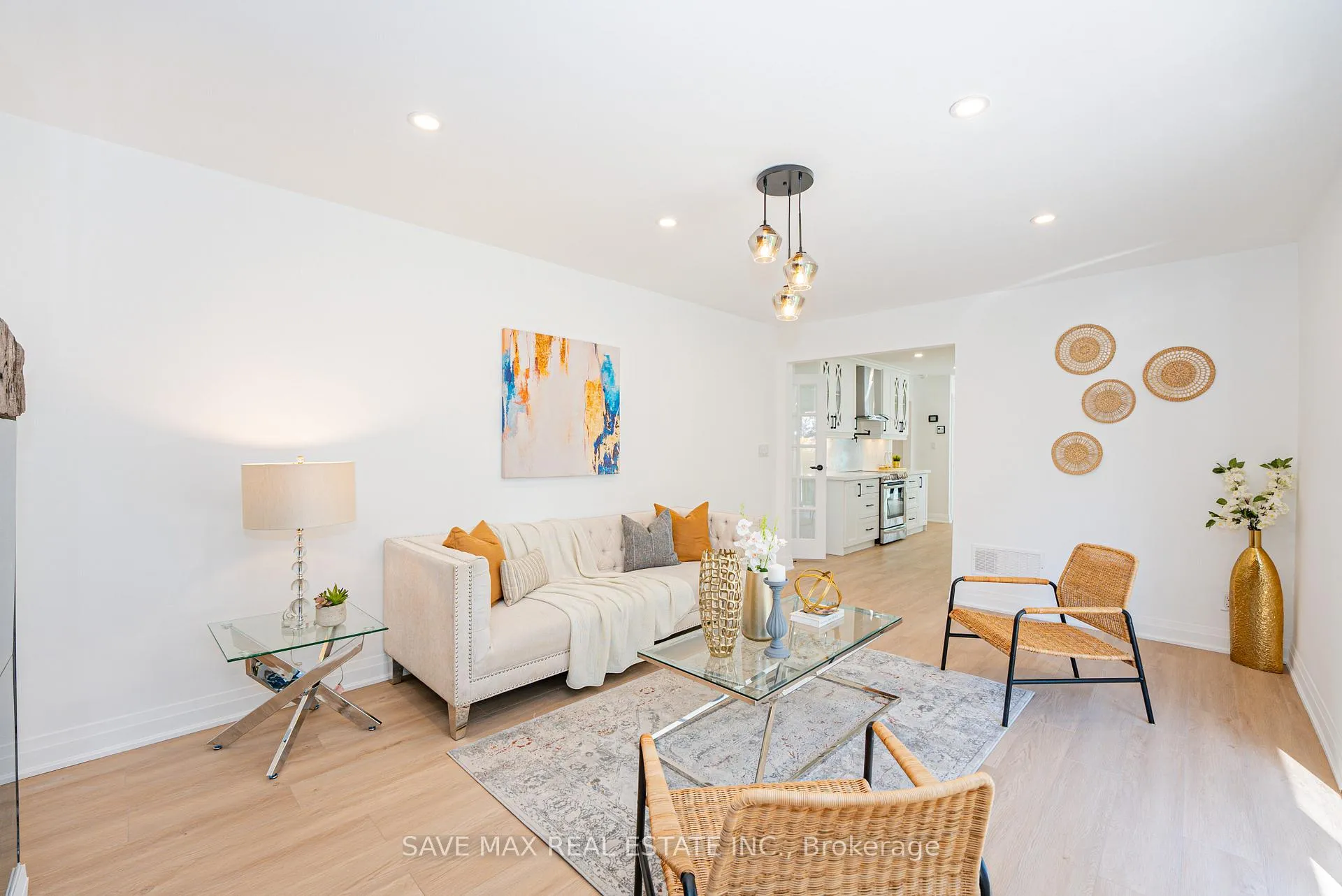 Photo 13 of 281 Parkmount Drive, Waterloo — HOMEH