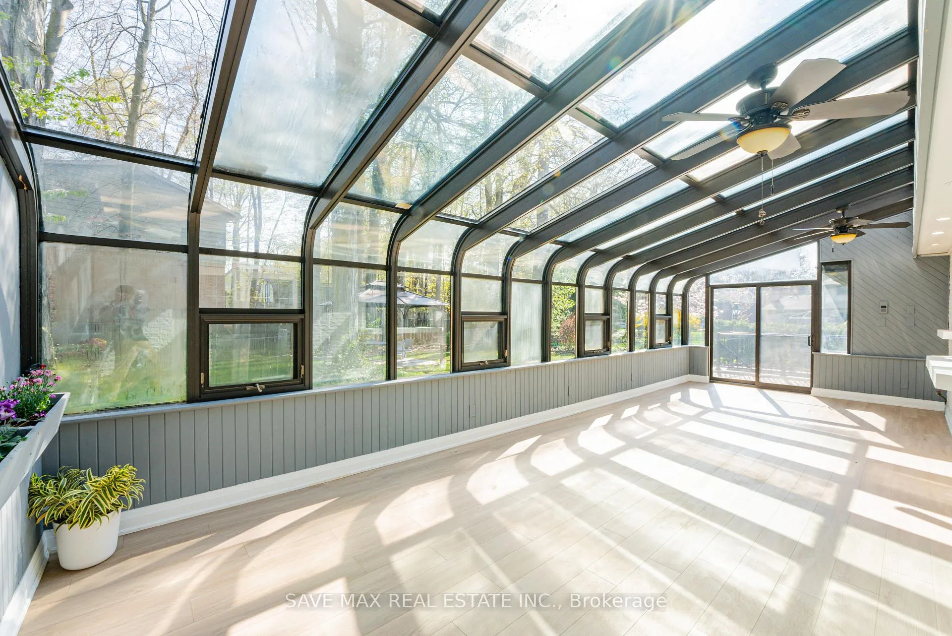 Photo 19 of 281 Parkmount Drive, Waterloo — HOMEH