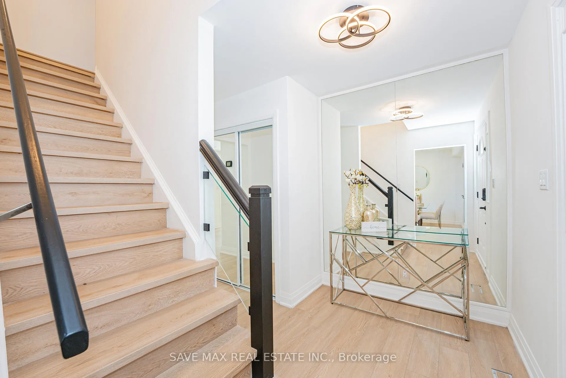 Photo 20 of 281 Parkmount Drive, Waterloo — HOMEH