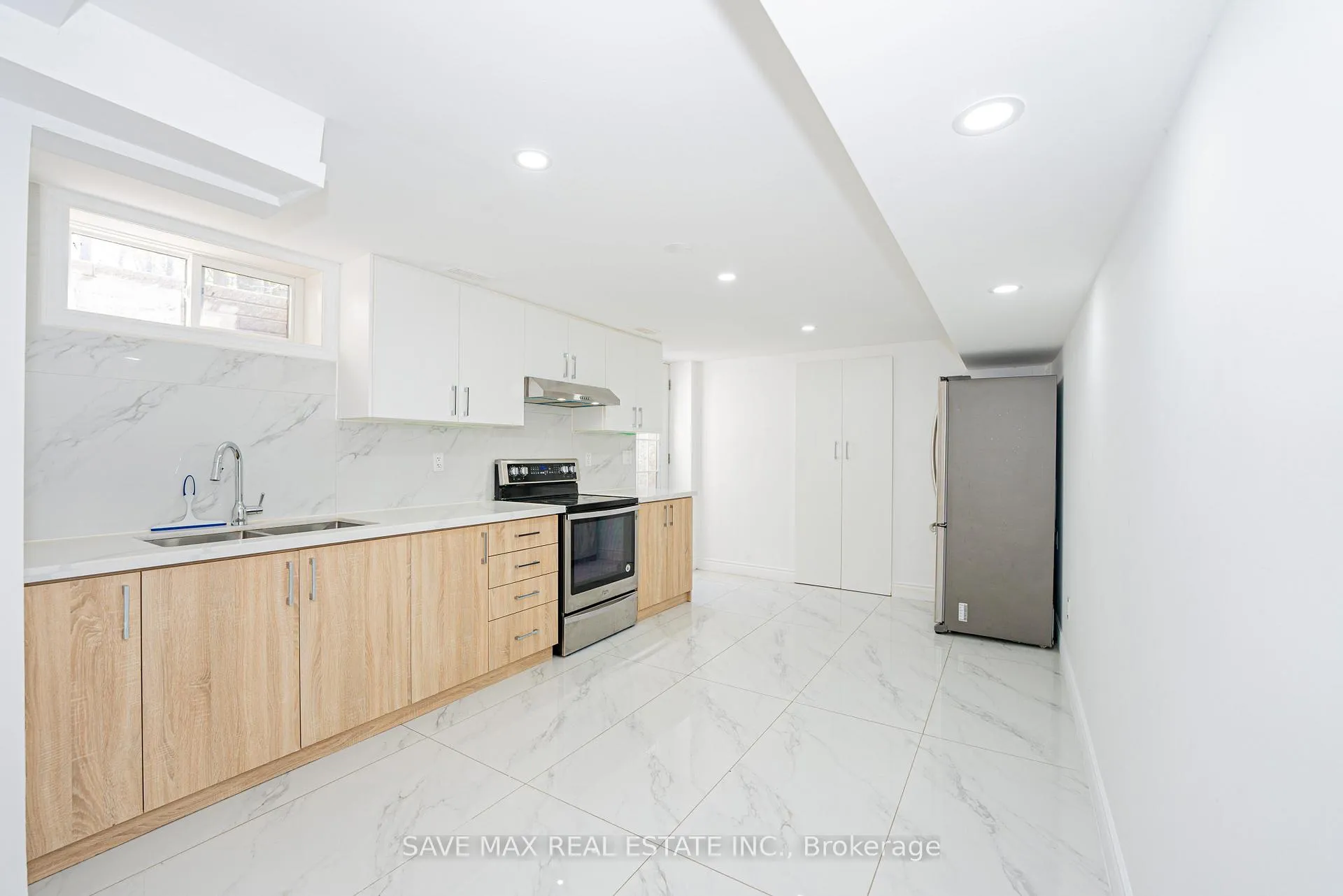 Photo 34 of 281 Parkmount Drive, Waterloo — HOMEH